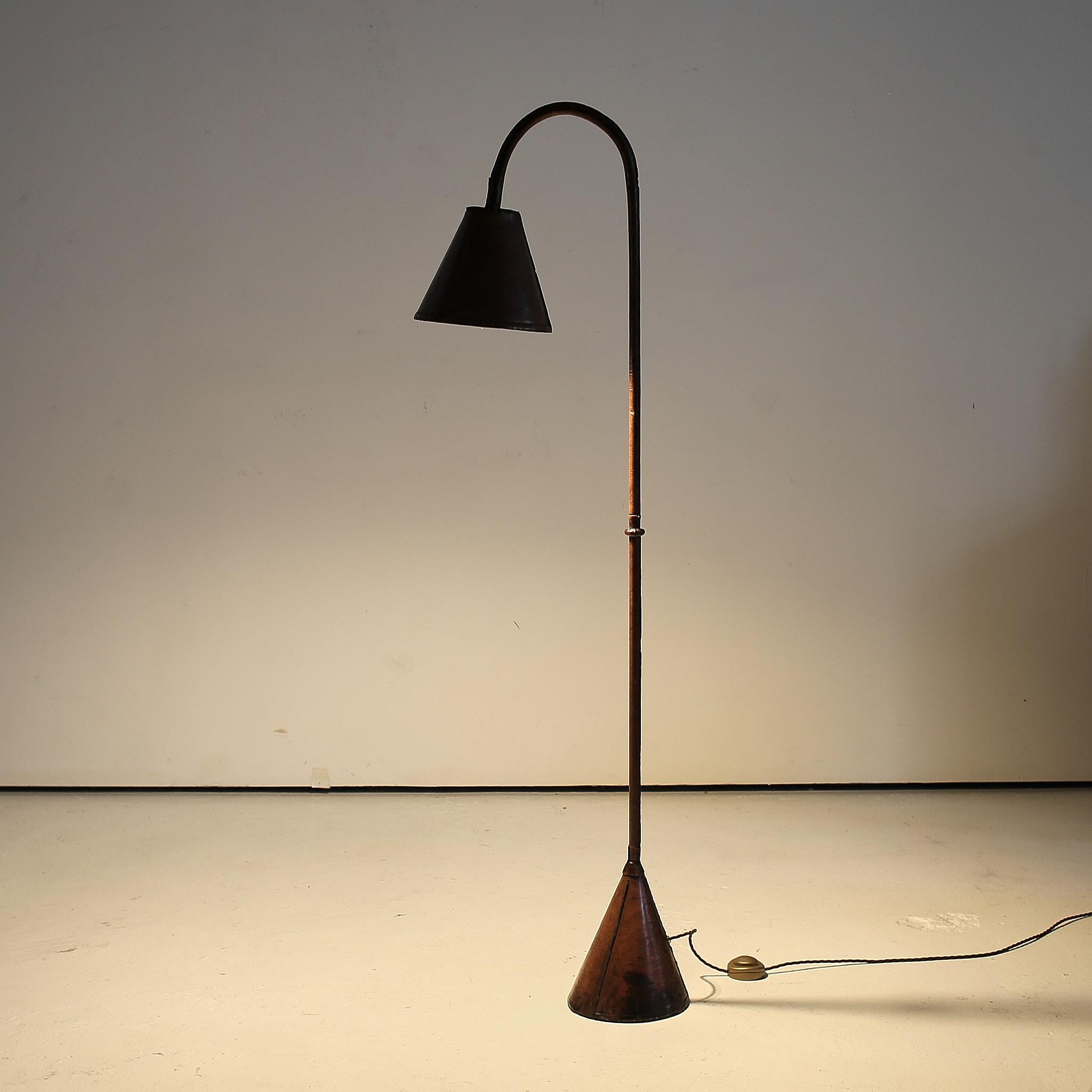 Original Leather Valenti Standard Lamp In Good Condition In London, GB
