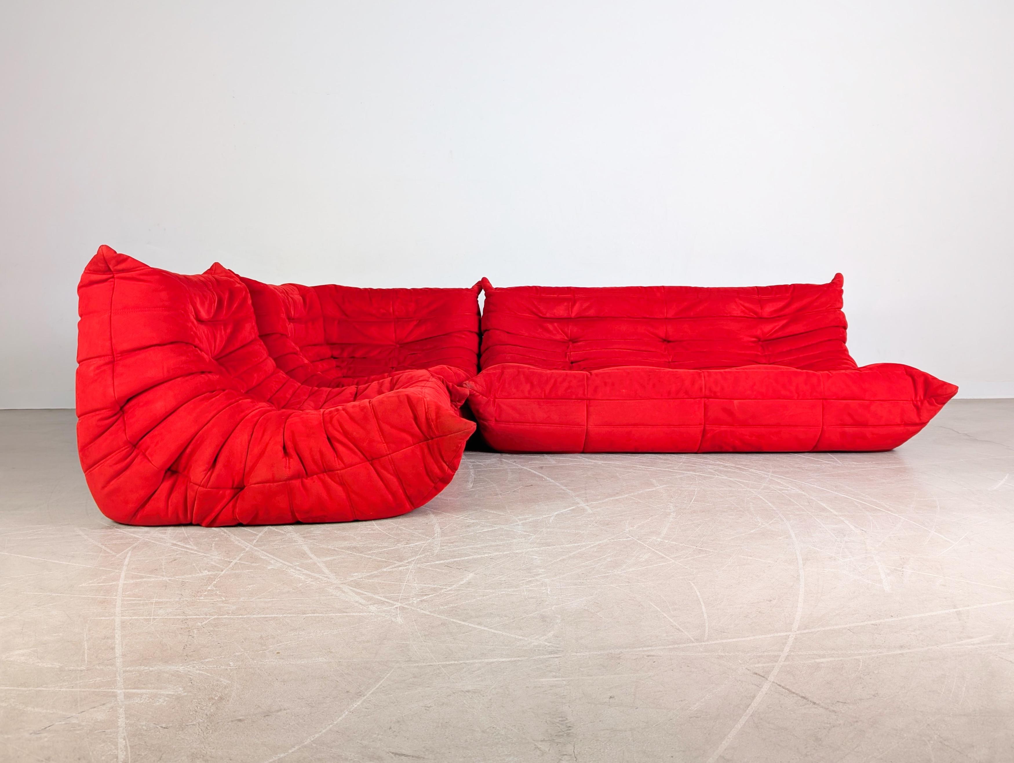 Postmoderno Original Ligne Roset Ecksofa Togo Couch Ducaroy Wildleder rot in vendita