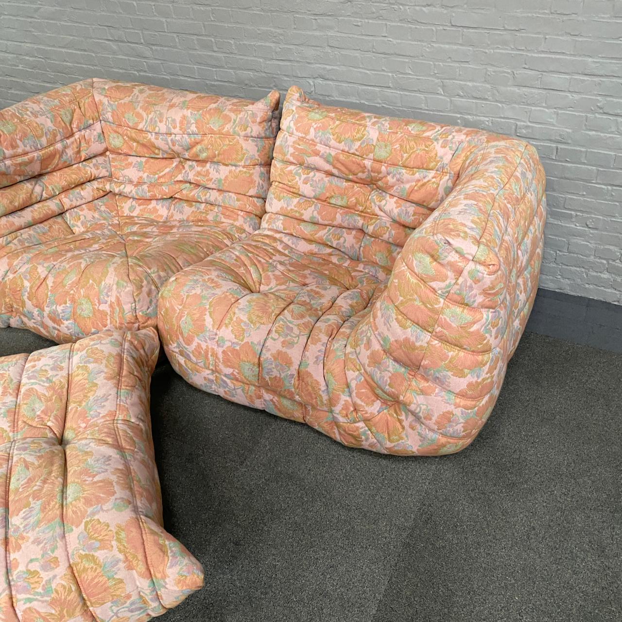 French 70s Original Togo - Ligne Roset floral 4 piece sofa set. Michel Ducaroy - France For Sale