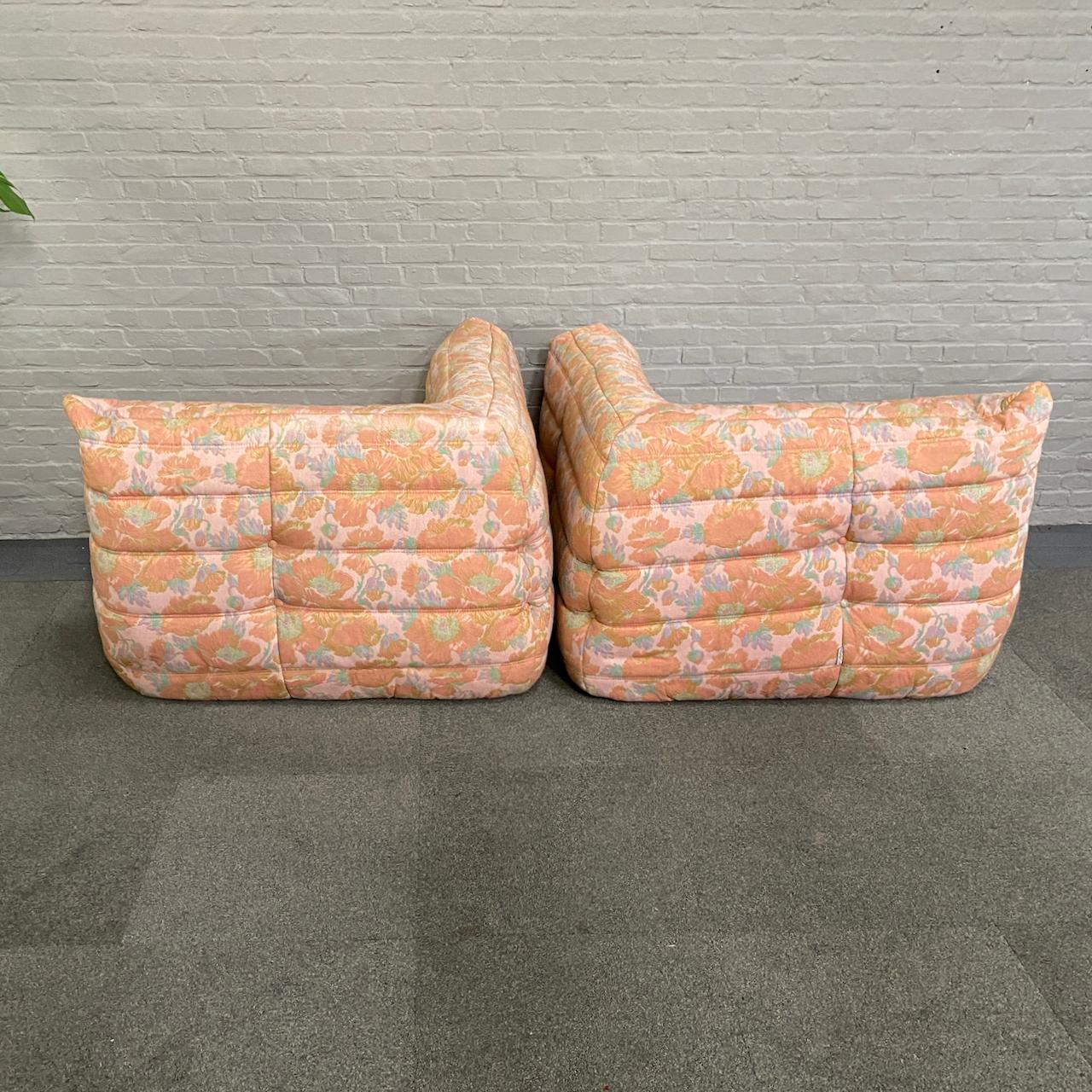 70s Original Togo - Ligne Roset floral 4 piece sofa set. Michel Ducaroy - France For Sale 1