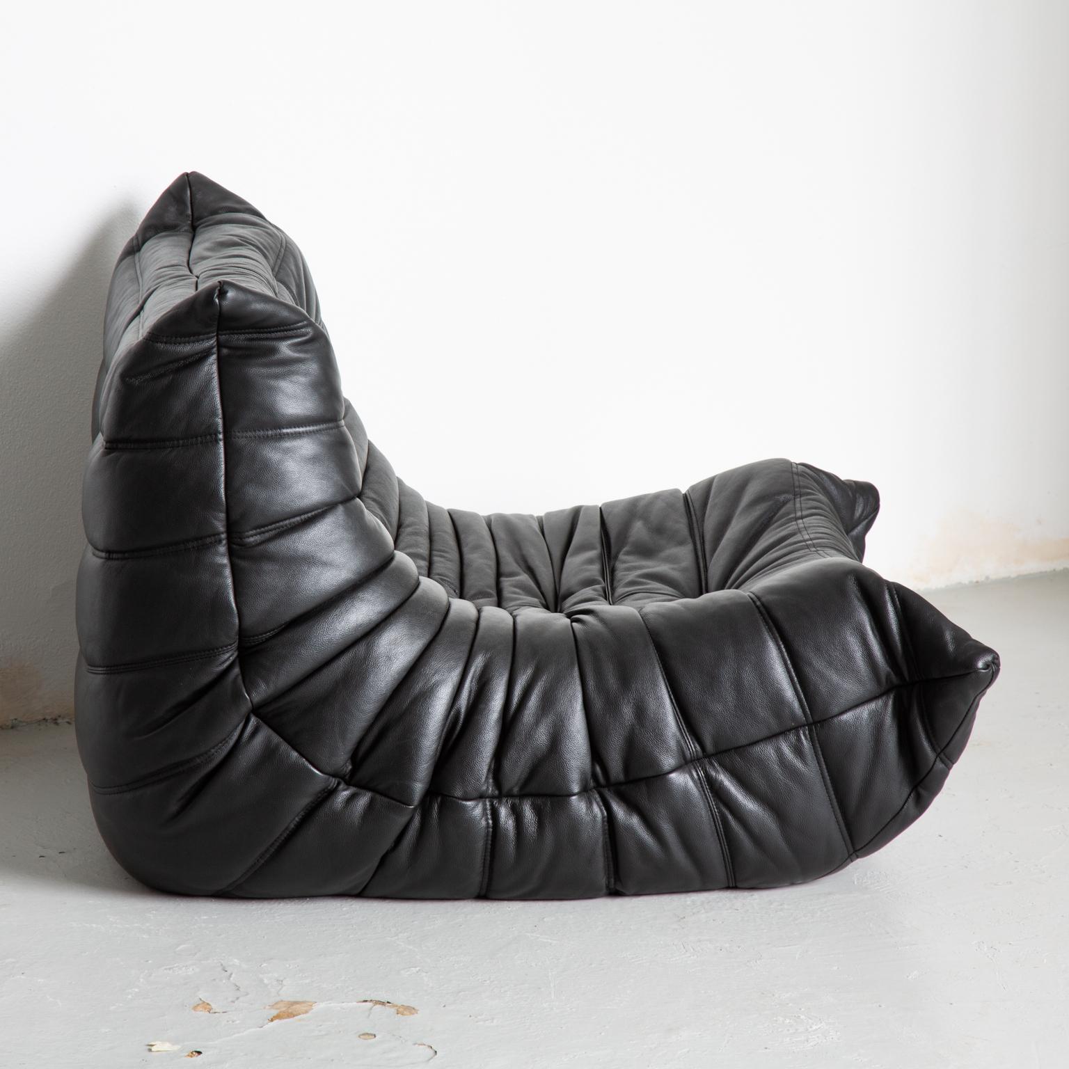black togo chair