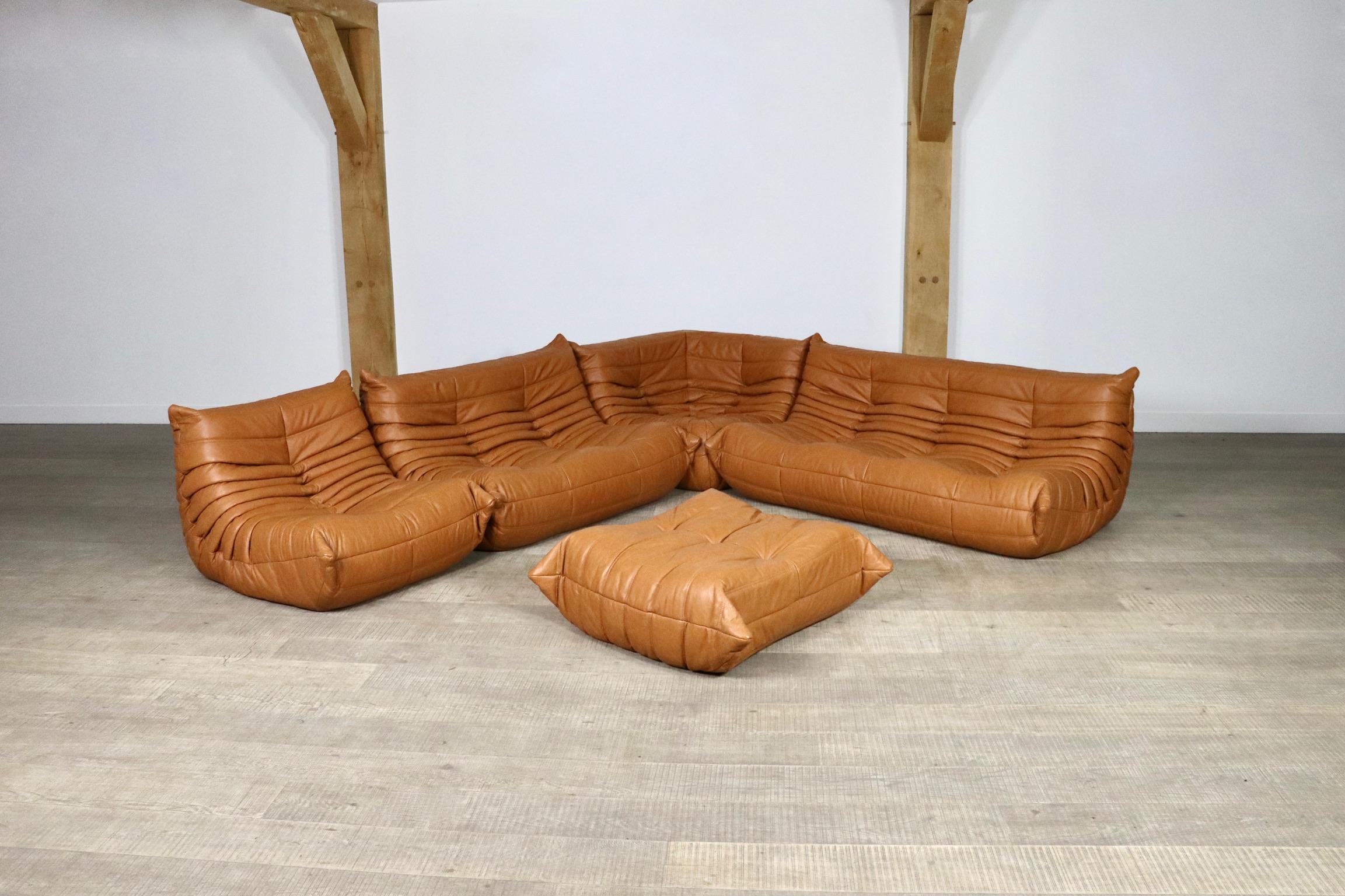 Late 20th Century Original Ligne Roset Togo Sofa In Cognac Leather By Michel Ducaroy