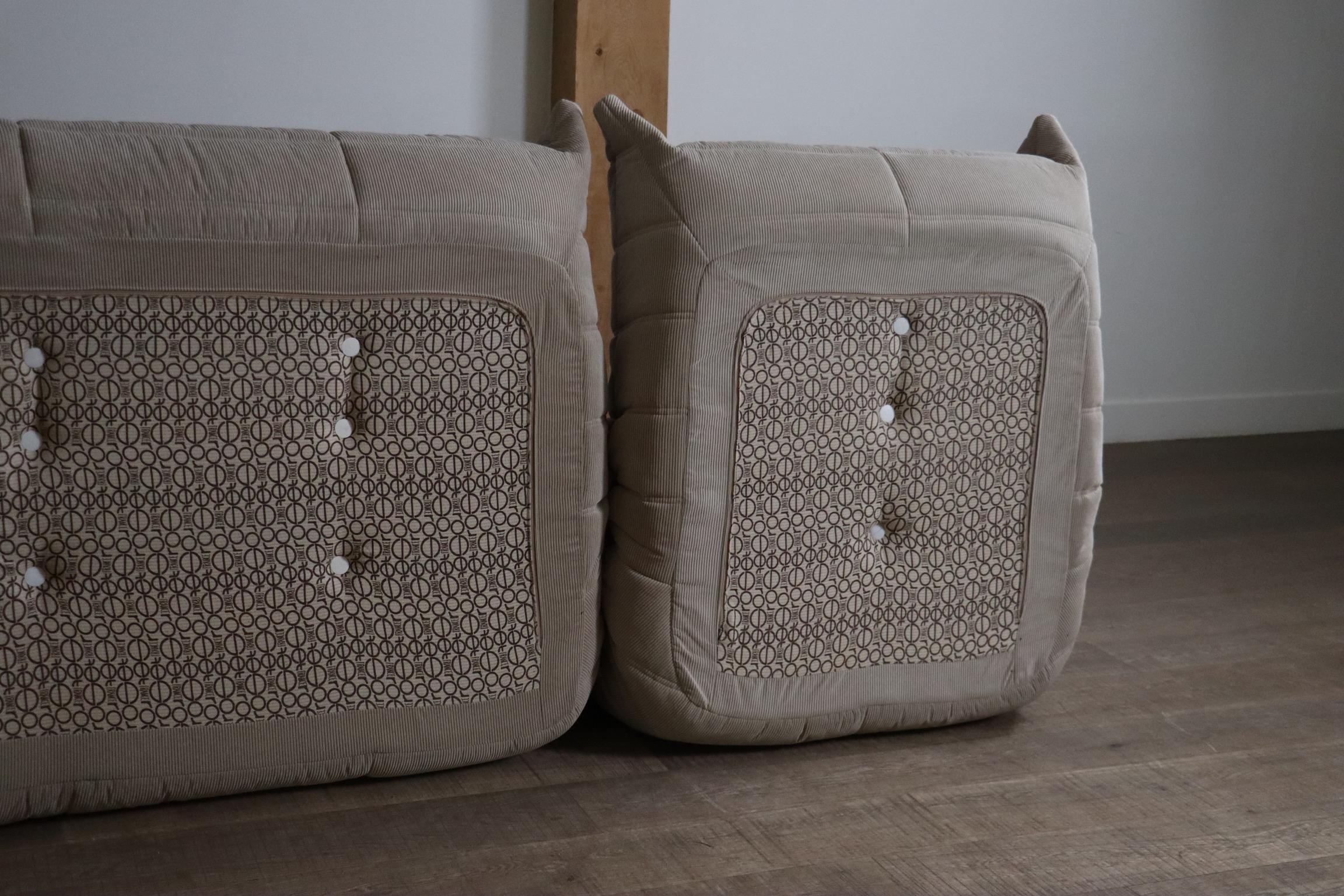 Set di divani originali Ligne Roset Togo in beige di Michel Ducaroy, anni '70 in vendita 6
