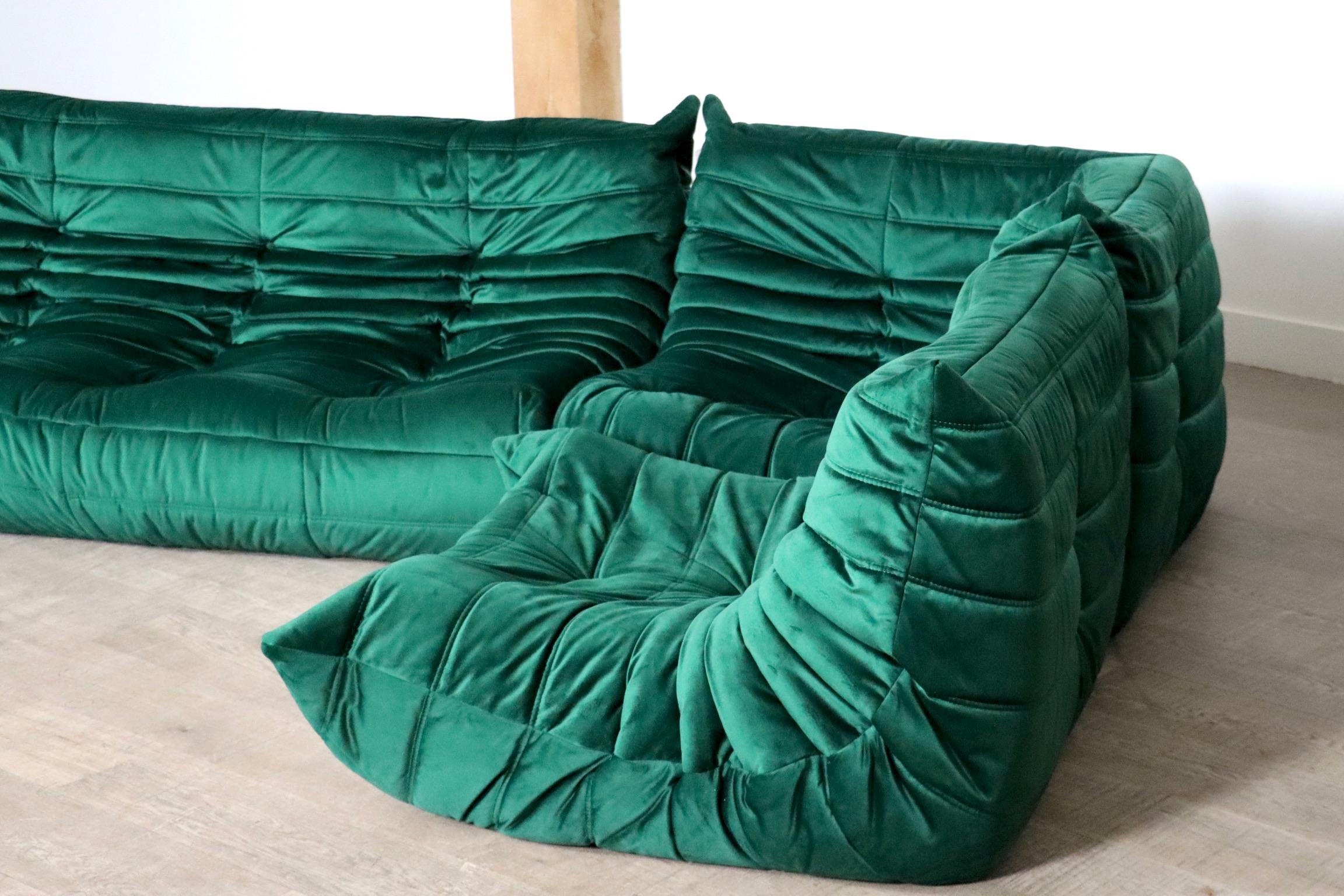 Original Ligne Roset Togo Sofa Set In Emerald Green Velvet By Michel Ducaroy In Excellent Condition In ABCOUDE, UT