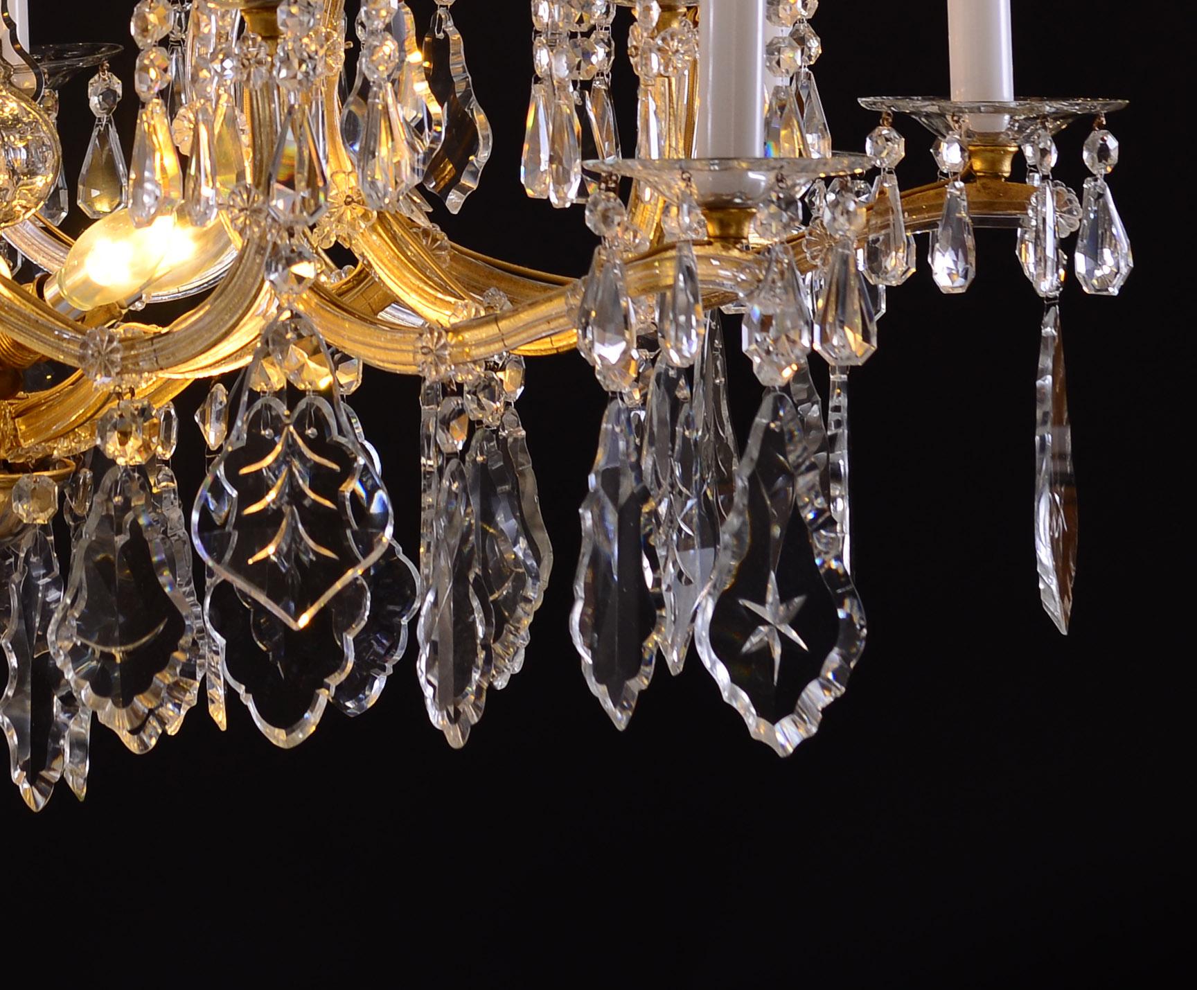 Early 20th Century Original Lobmeyr Maria Theresien Crystal Chandelier, Richly Decorated 28 Lights For Sale
