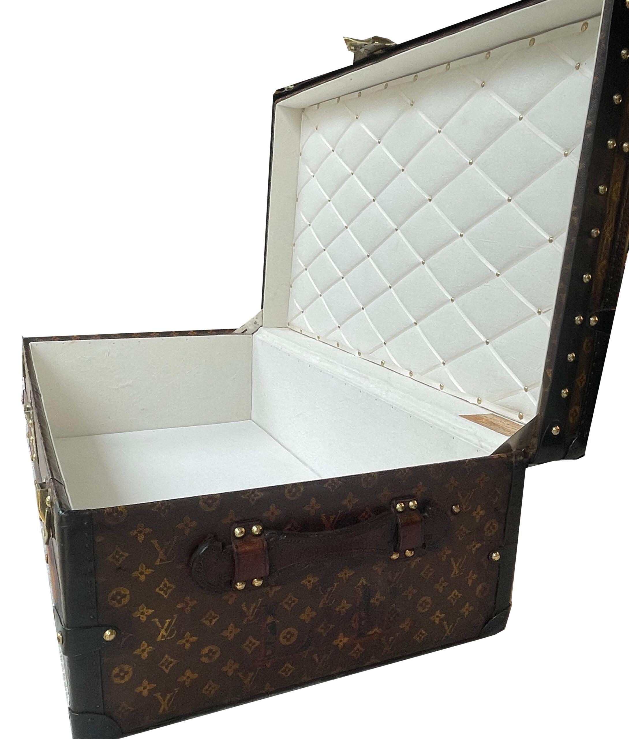 Baule da viaggio originale Louis Vuitton In condizioni buone in vendita a Wiesbaden, DE