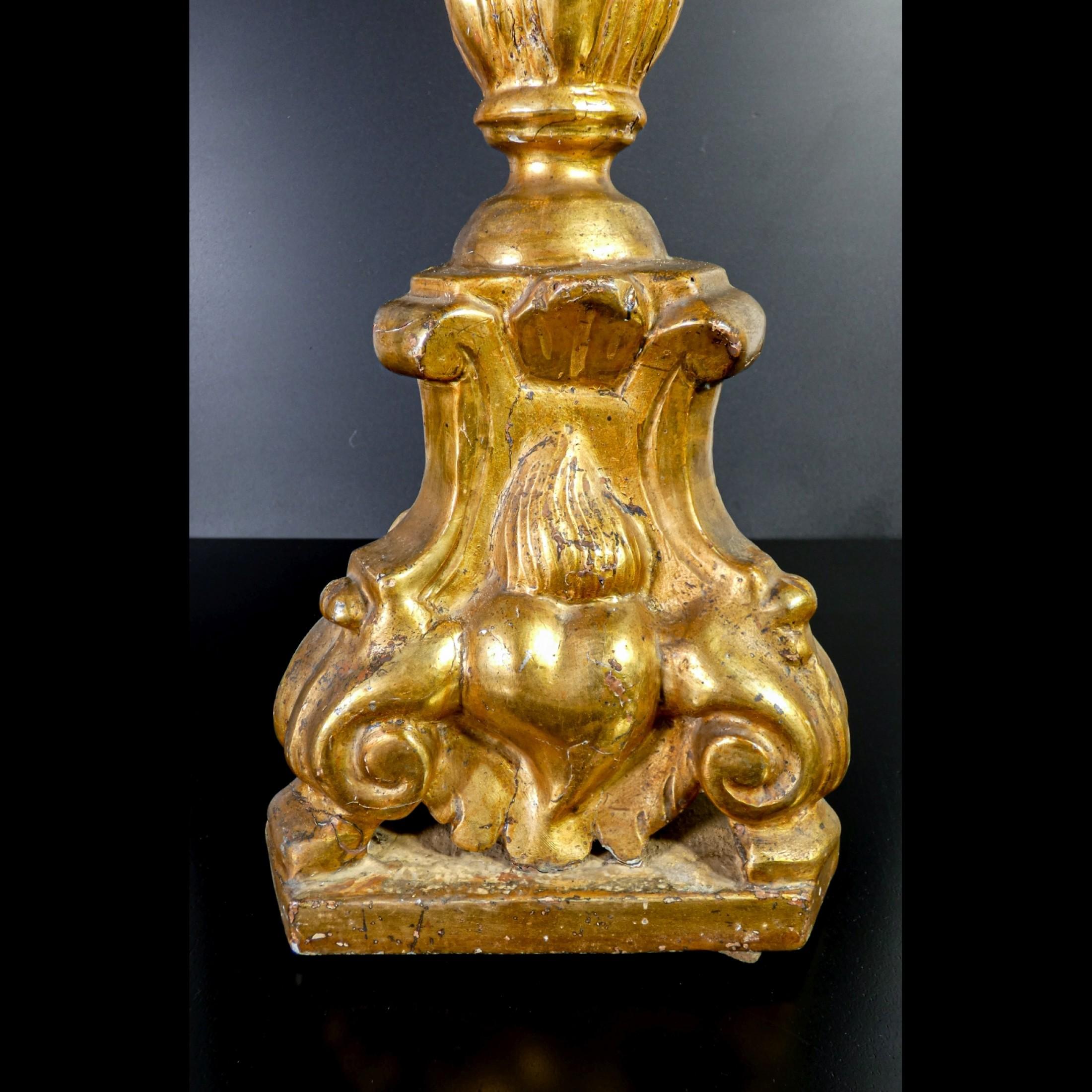 Original Louis XV Candlestick, in Carved Wood, 'Mecca' Gilded, Italy, 1730-1740 In Good Condition In Torino, IT