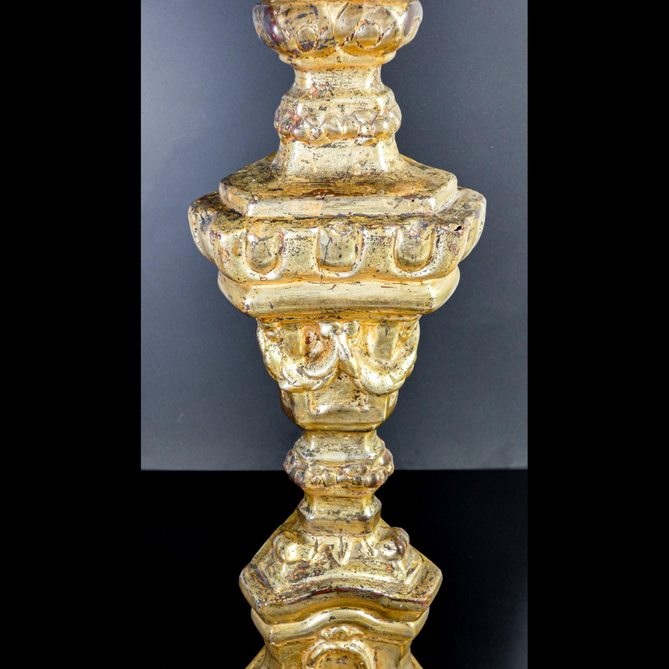 Original Louis XVI Candlestick, in Carved Wood, 'Mecca' Gilded, Italy, 1770-1780 In Good Condition In Torino, IT