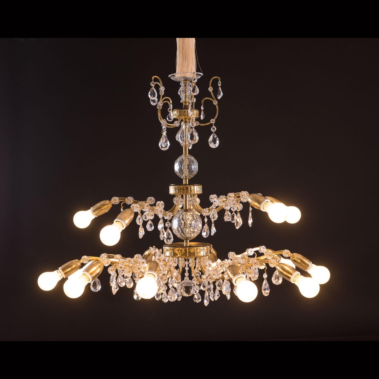 Austriaco Magnifico lampadario Lobmeyr originale della metà del secolo scorso, 1950-1960 in vendita