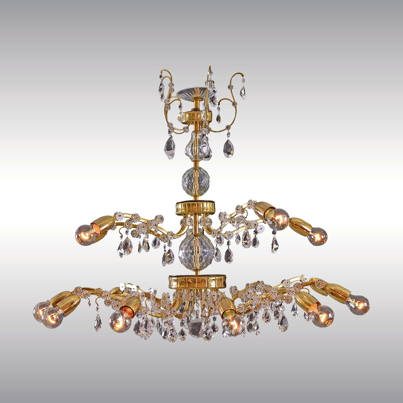 Fatto a mano Magnifico lampadario Lobmeyr originale della metà del secolo scorso, 1950-1960 in vendita