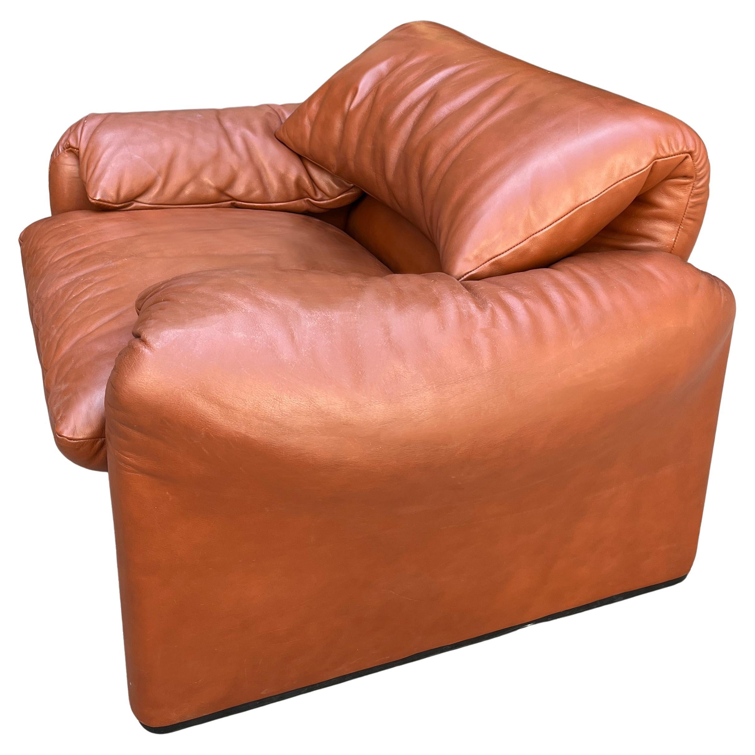 Leather Original Maralunga Lounge Chair for Cassina Designed by Vico Magistretti