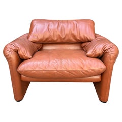 Original Maralunga Lounge Chair for Cassina Designed by Vico Magistretti