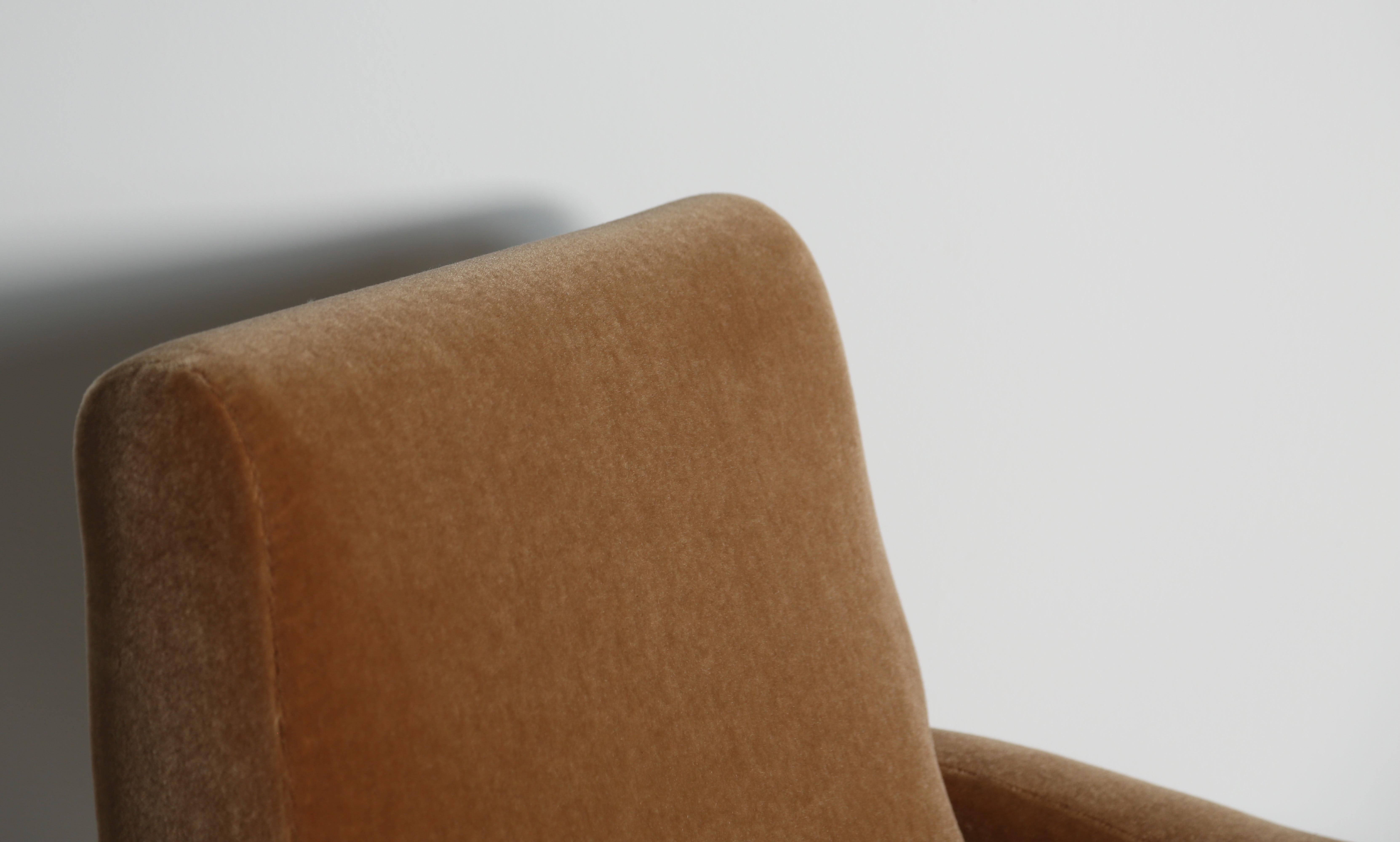 Originale Marco Zanuso Damenstühle, Italien, 1960er Jahre, neu, reines Mohair im Angebot 1