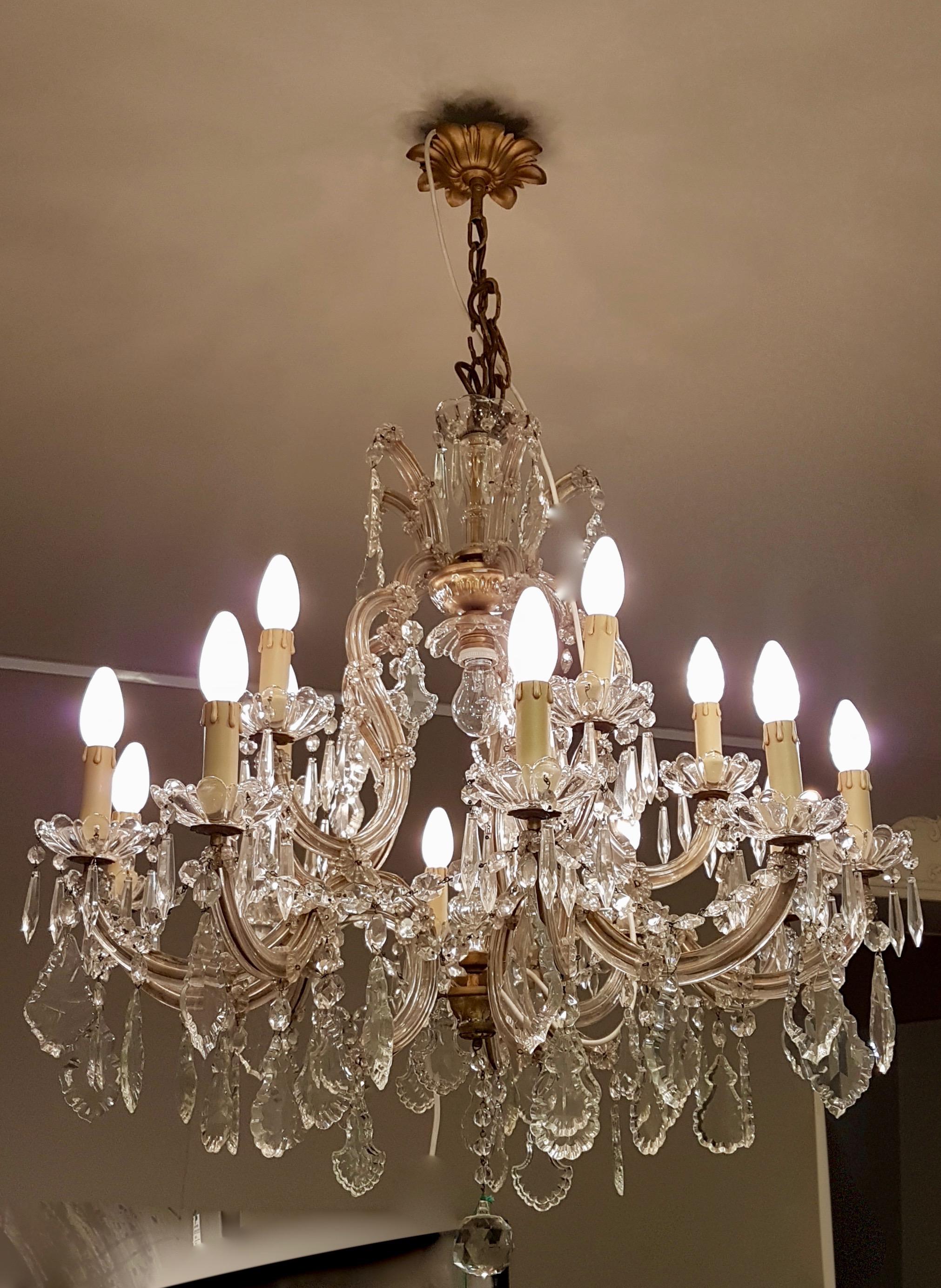 Chandelier completely renovated in the style of Maria Teresa made by Italian artisans in the 1930s.
The 