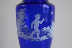 Vaso di vetro blu cobalto originale di Mary Gregory  "Collezione "Bambini di ghiaccio