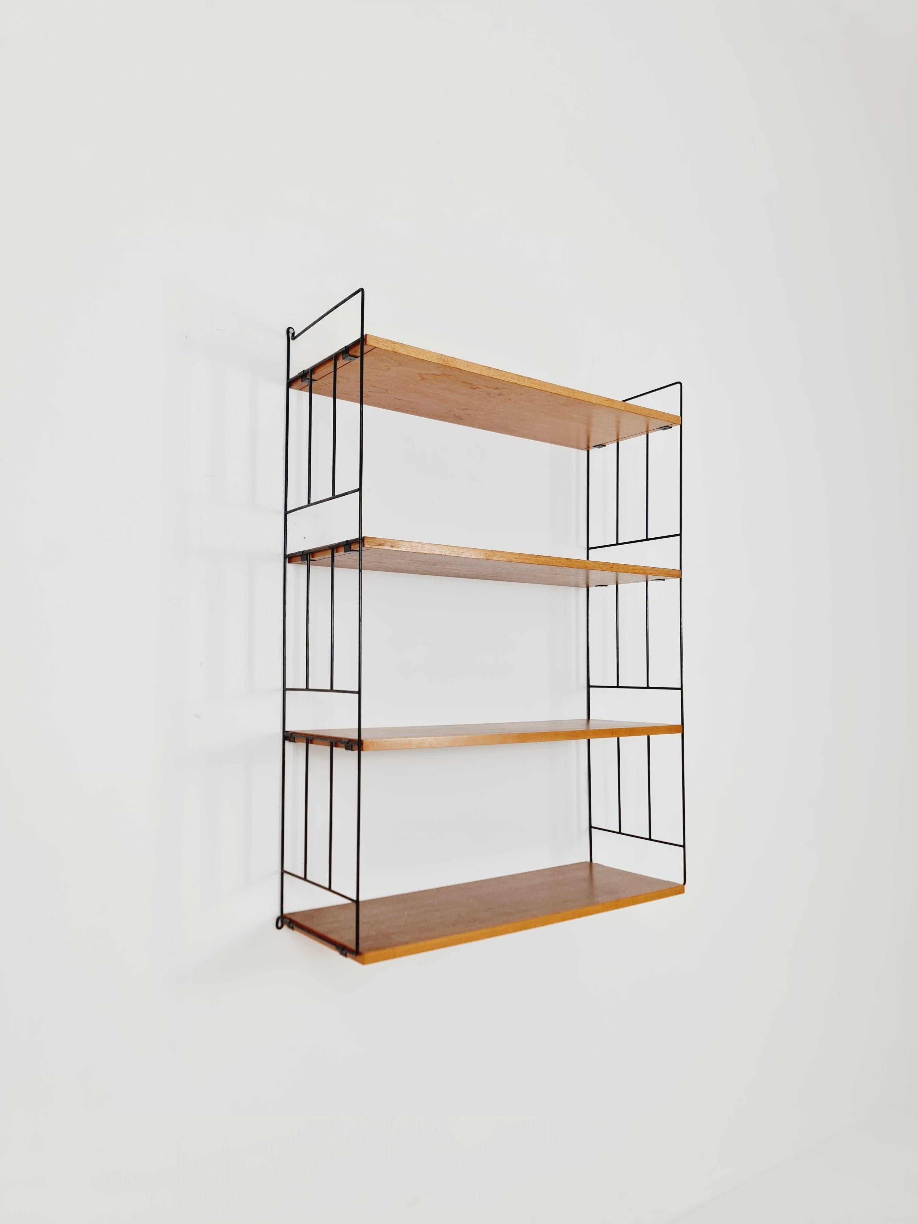 Sistema original de estanterías MCM Ash - compuesto por escaleras metálicas lacadas en negro en venta 2