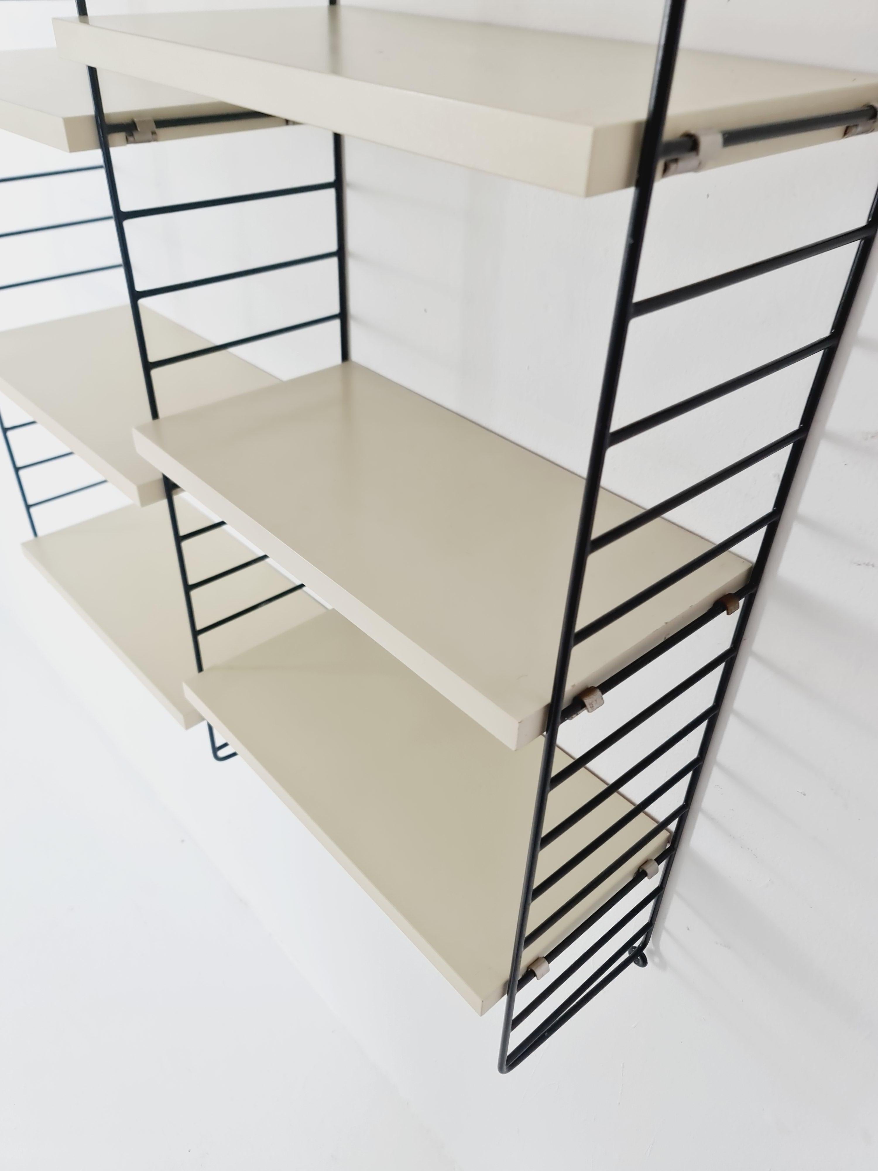 Originales MCM-Holzregalsystem, aus Schnur, Stockholm 1960er Jahre, von string im Zustand „Gut“ im Angebot in Gaggenau, DE