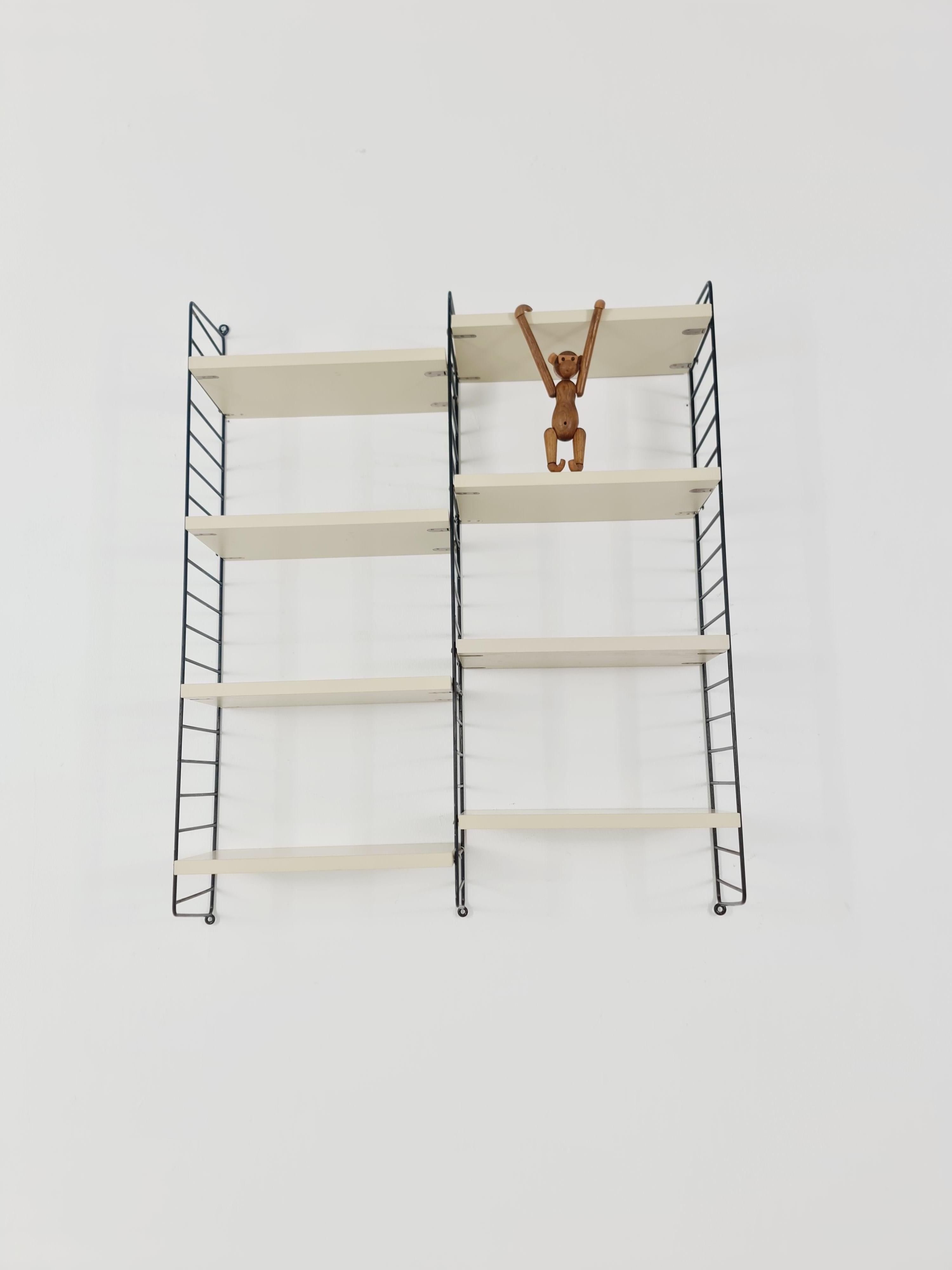 Originales MCM-Holzregalsystem, aus Schnur, Stockholm 1960er Jahre, von string (Metall) im Angebot