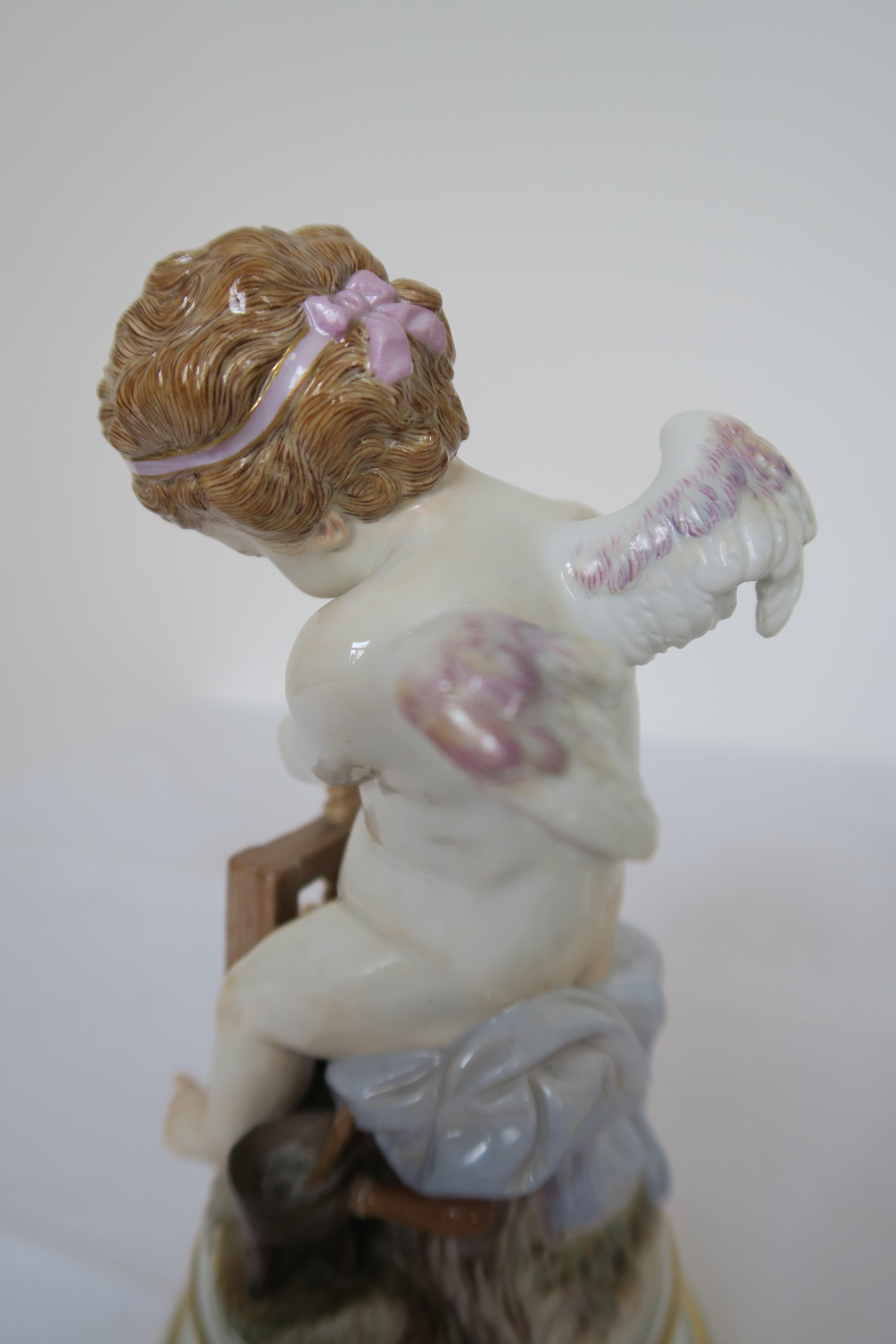 Original Meissen Heart-Squeezing Cherub Hand Painted Porcelain For Sale 2