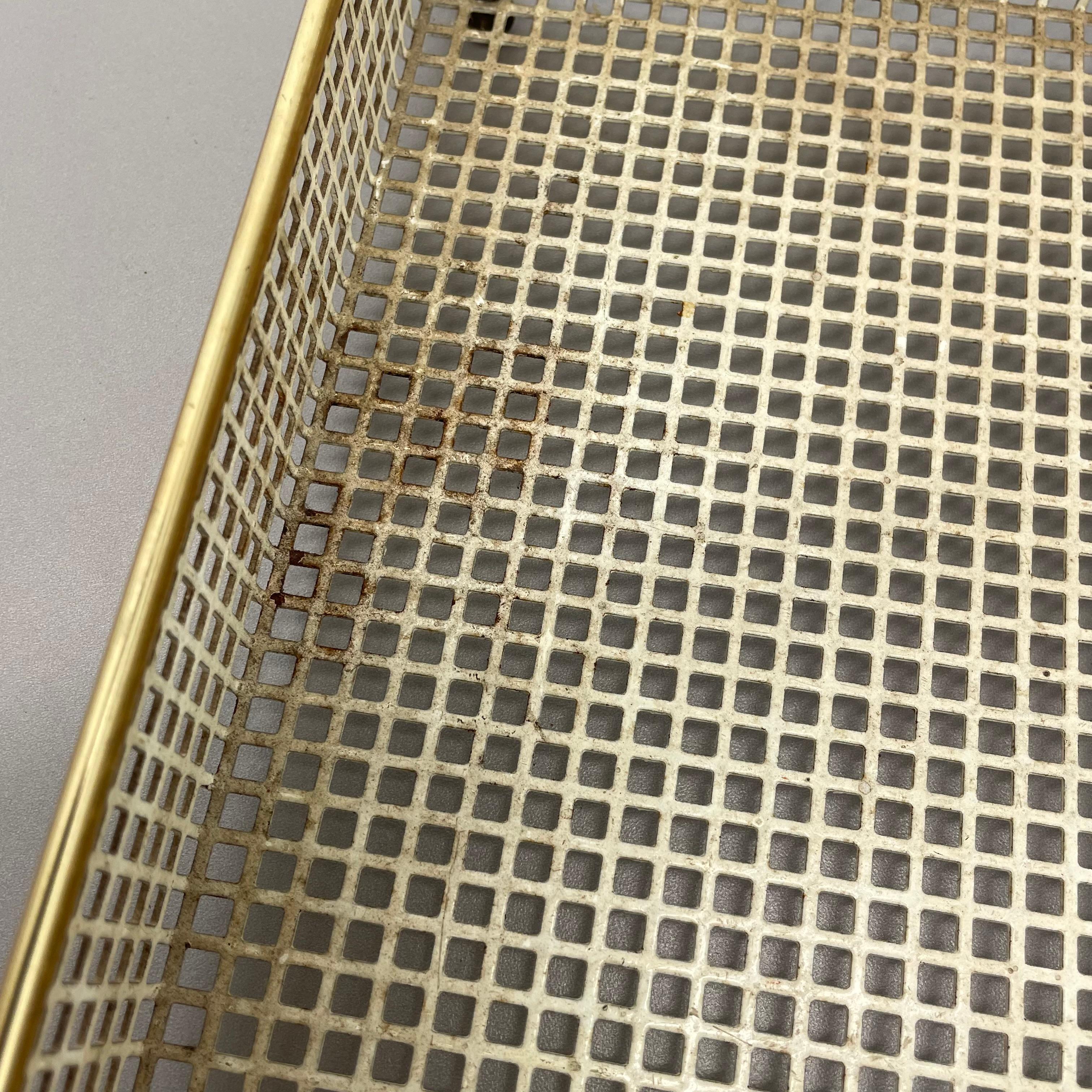 Plateau métallique original de style Mathieu Matégot, Vereinigte Werkstätten München, 1950 en vente 3