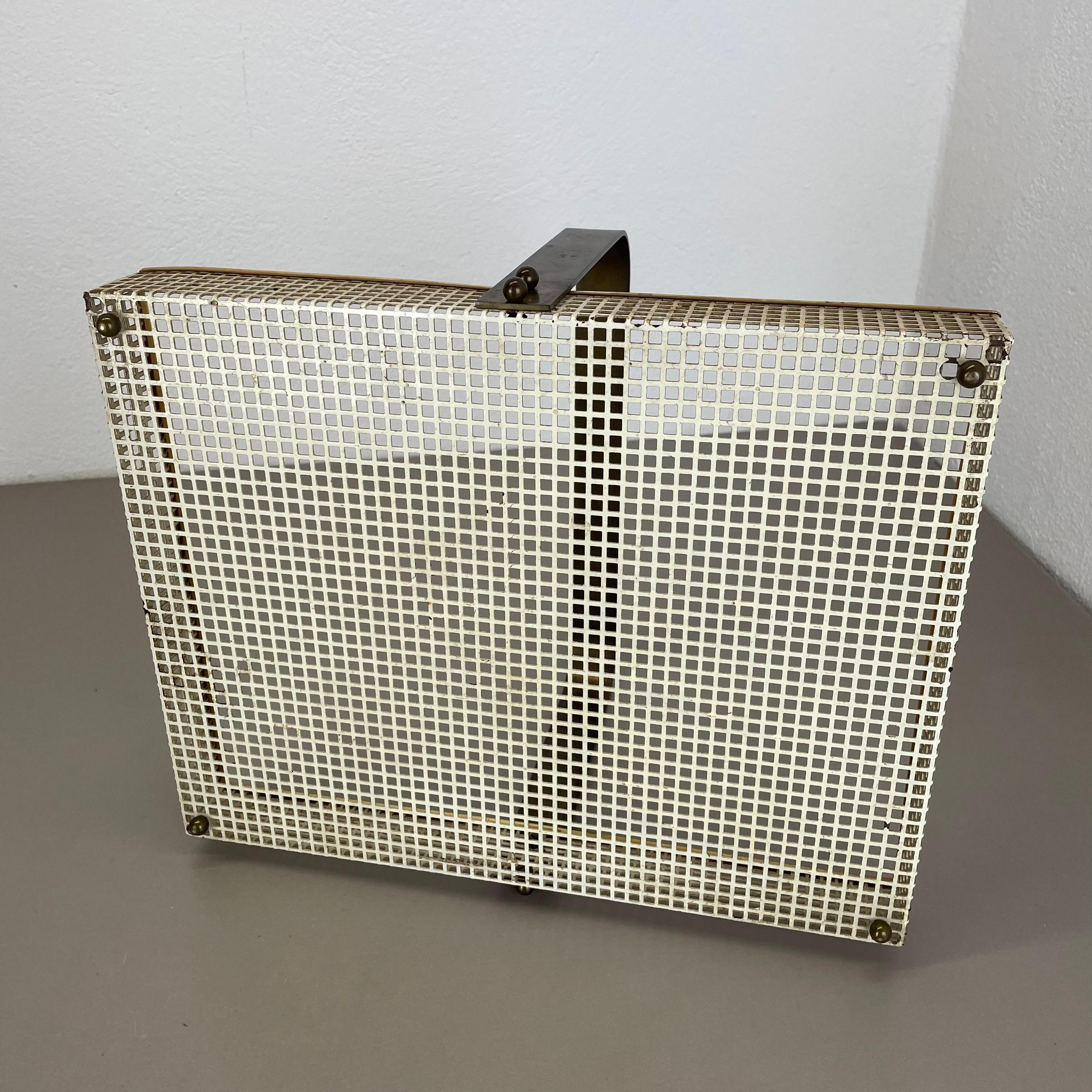 Plateau métallique original de style Mathieu Matégot, Vereinigte Werkstätten München, 1950 en vente 9