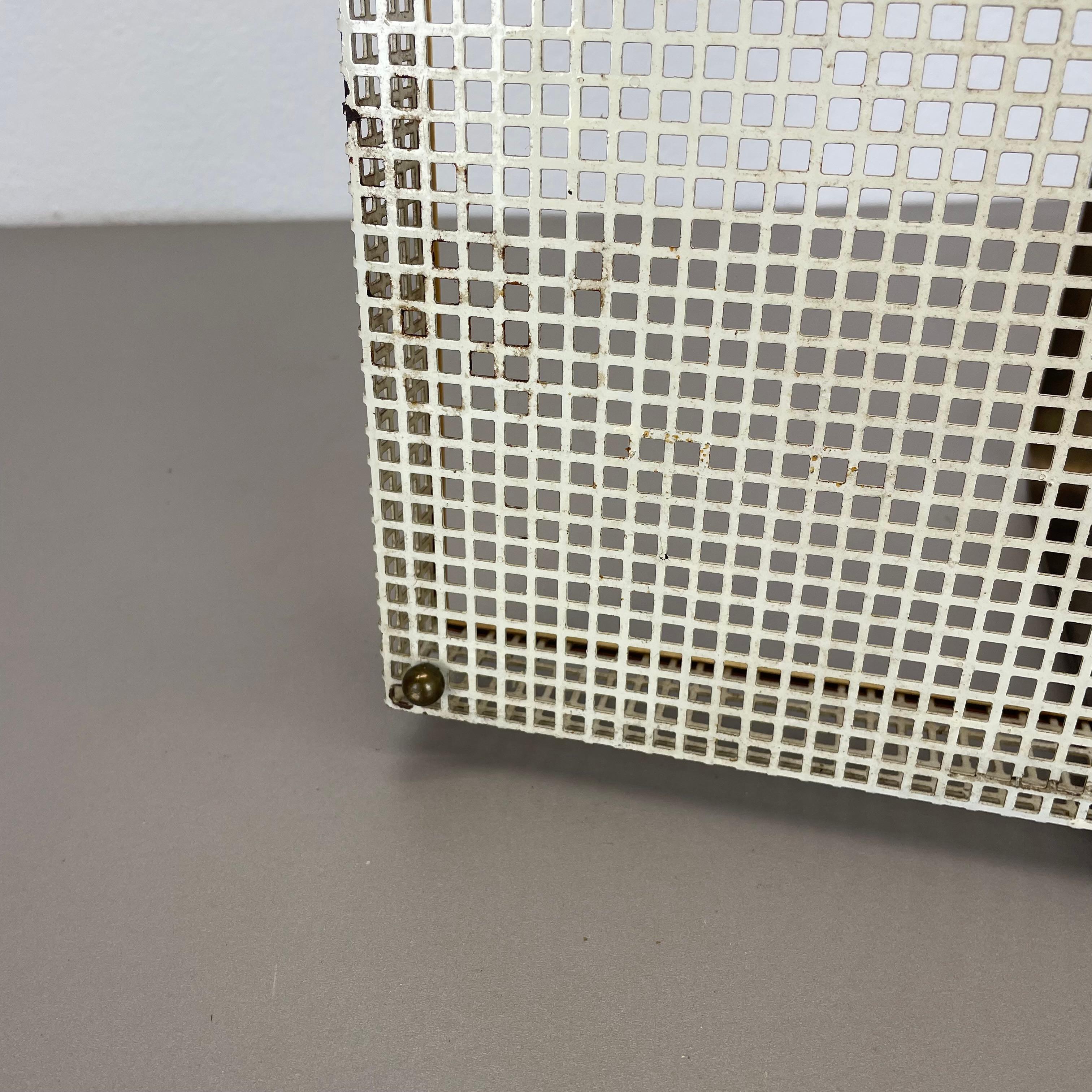 Plateau métallique original de style Mathieu Matégot, Vereinigte Werkstätten München, 1950 en vente 11