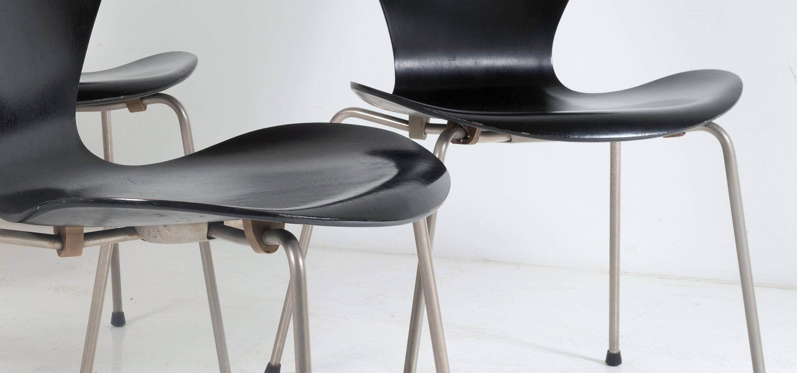 Original Mid Century 1960s Arne Jacobsen 3107 Syvern Dining Chairs Fritz Hansen 3