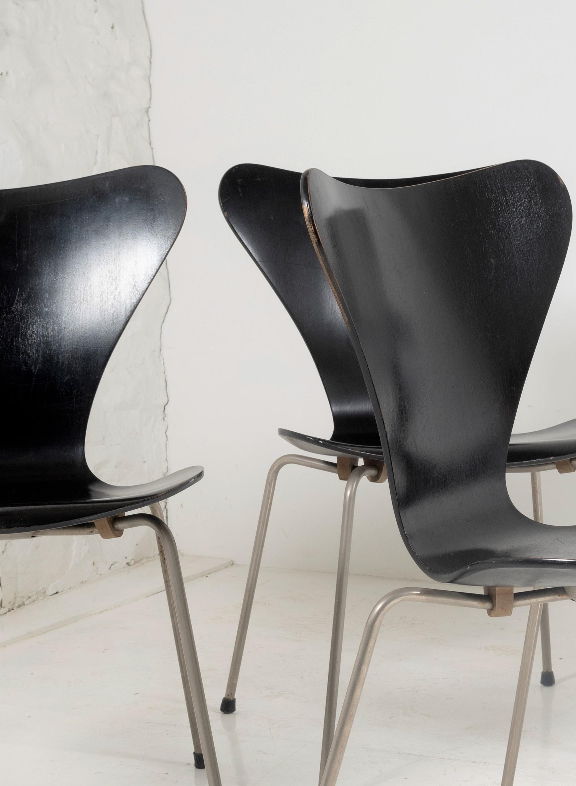 Original Mid Century 1960s Arne Jacobsen 3107 Syvern Dining Chairs Fritz Hansen 5