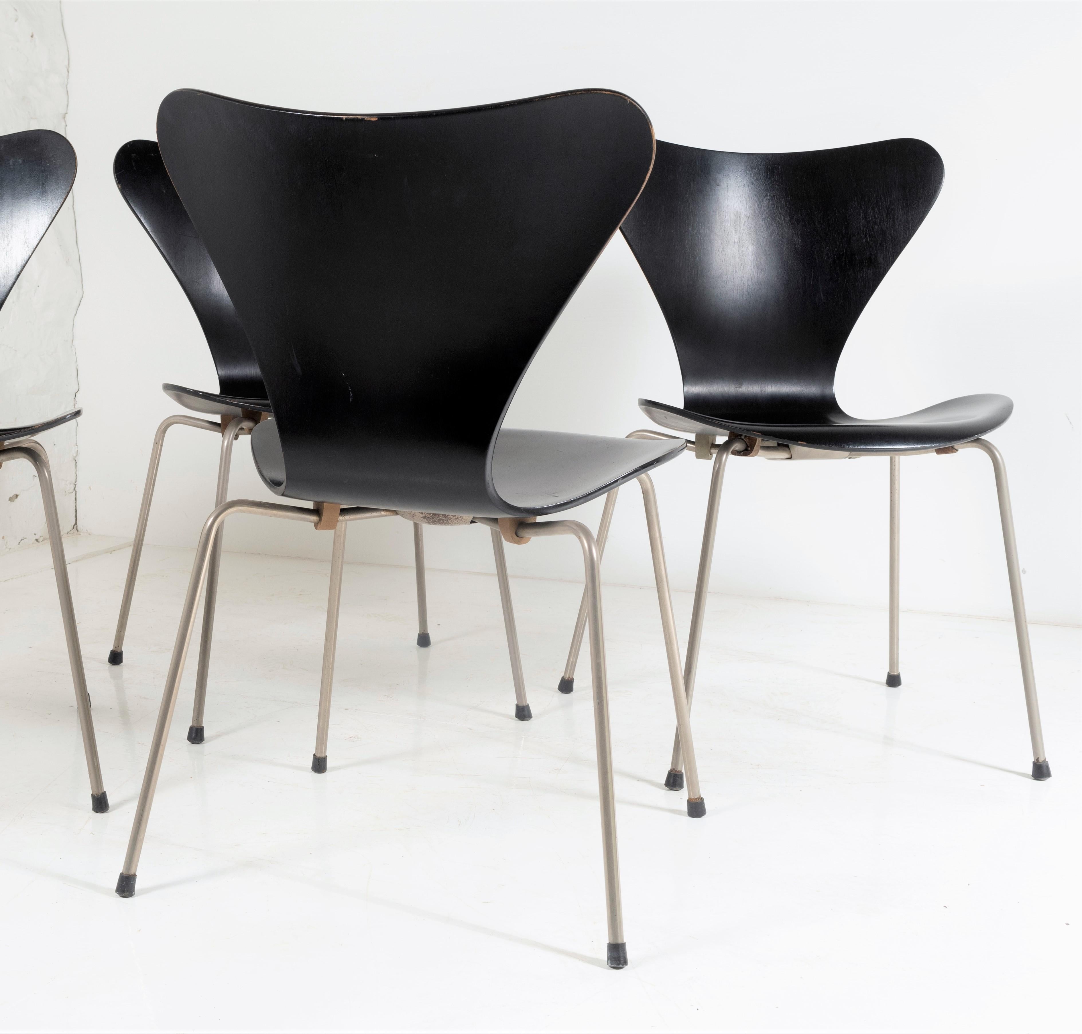 Original Mid Century 1960s Arne Jacobsen 3107 Syvern Dining Chairs Fritz Hansen 6