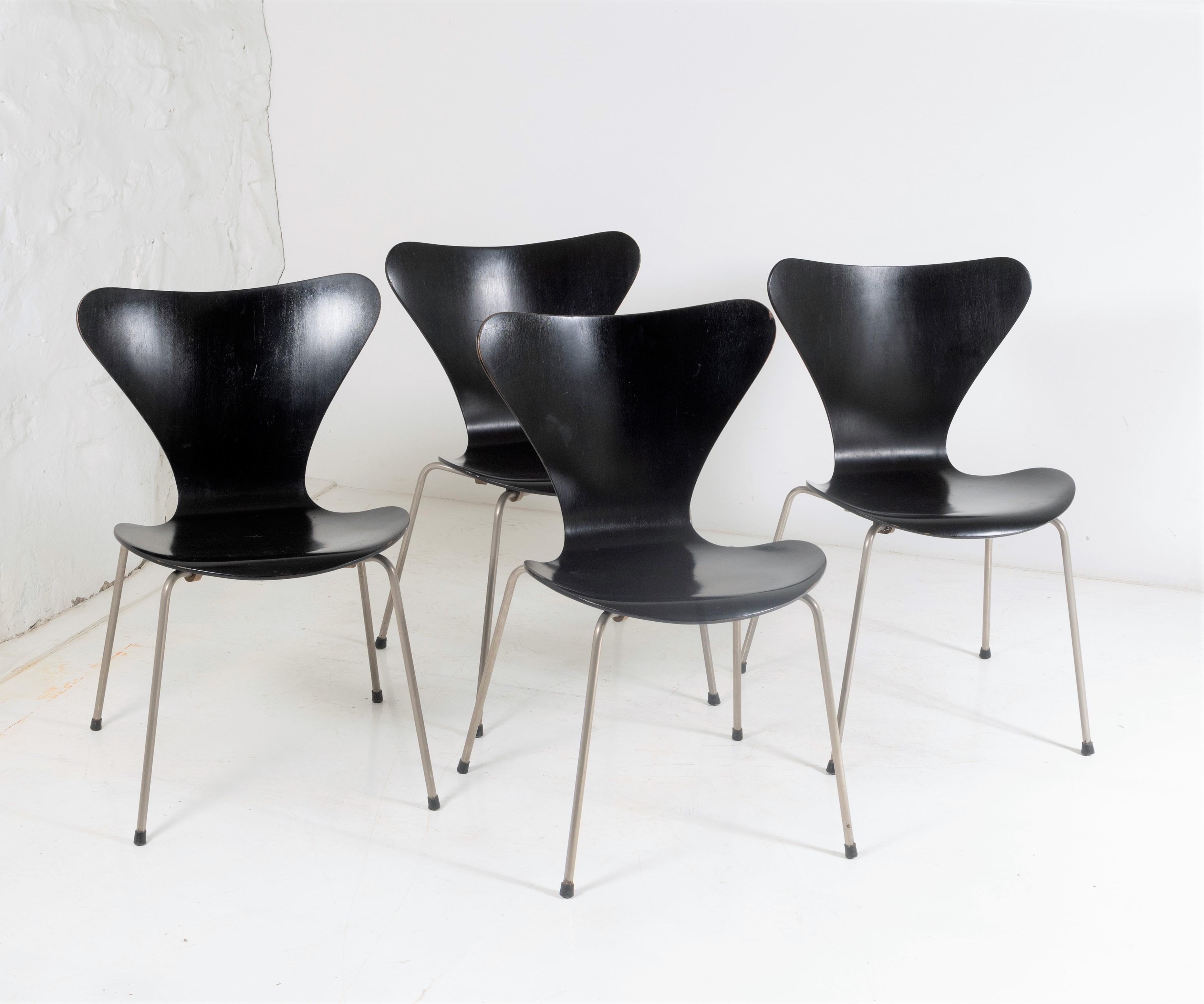 Original Mid Century 1960s Arne Jacobsen 3107 Syvern Dining Chairs Fritz Hansen 7