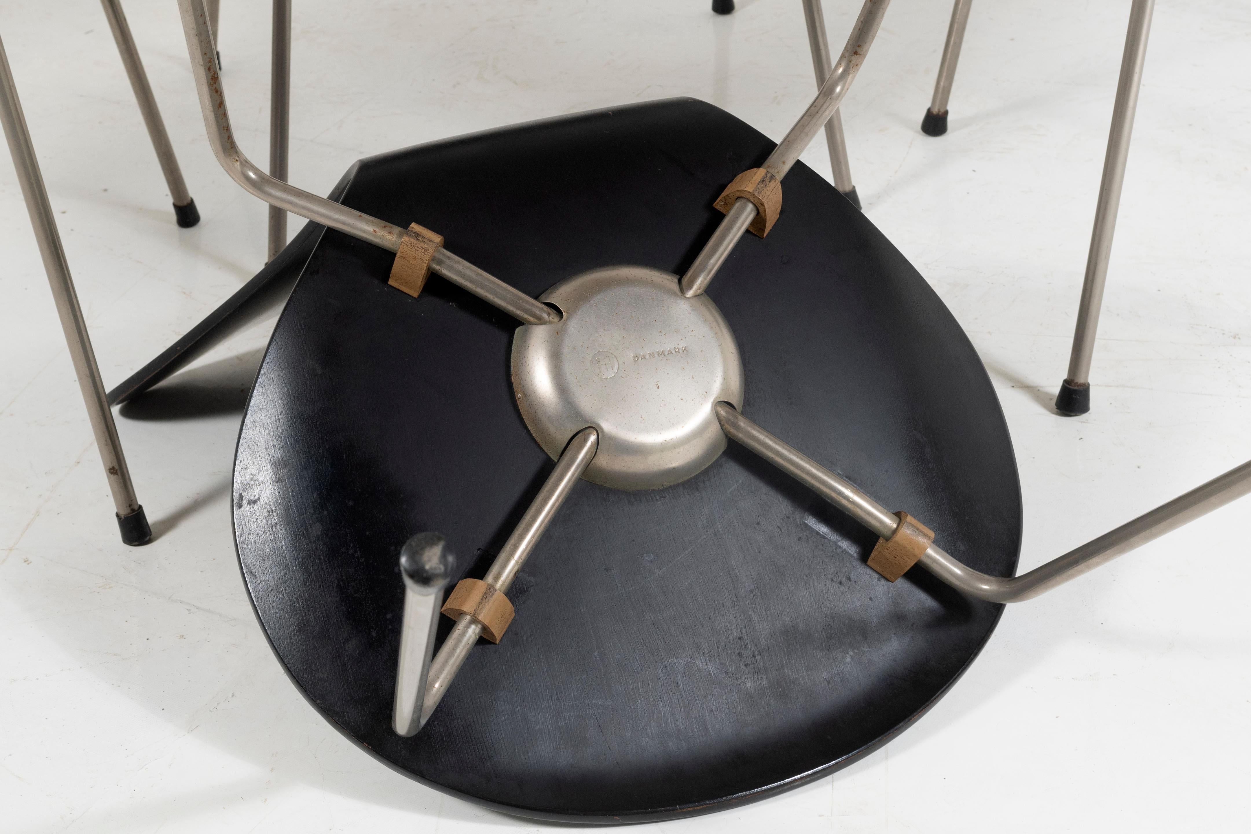 Steel Original Mid Century 1960s Arne Jacobsen 3107 Syvern Dining Chairs Fritz Hansen