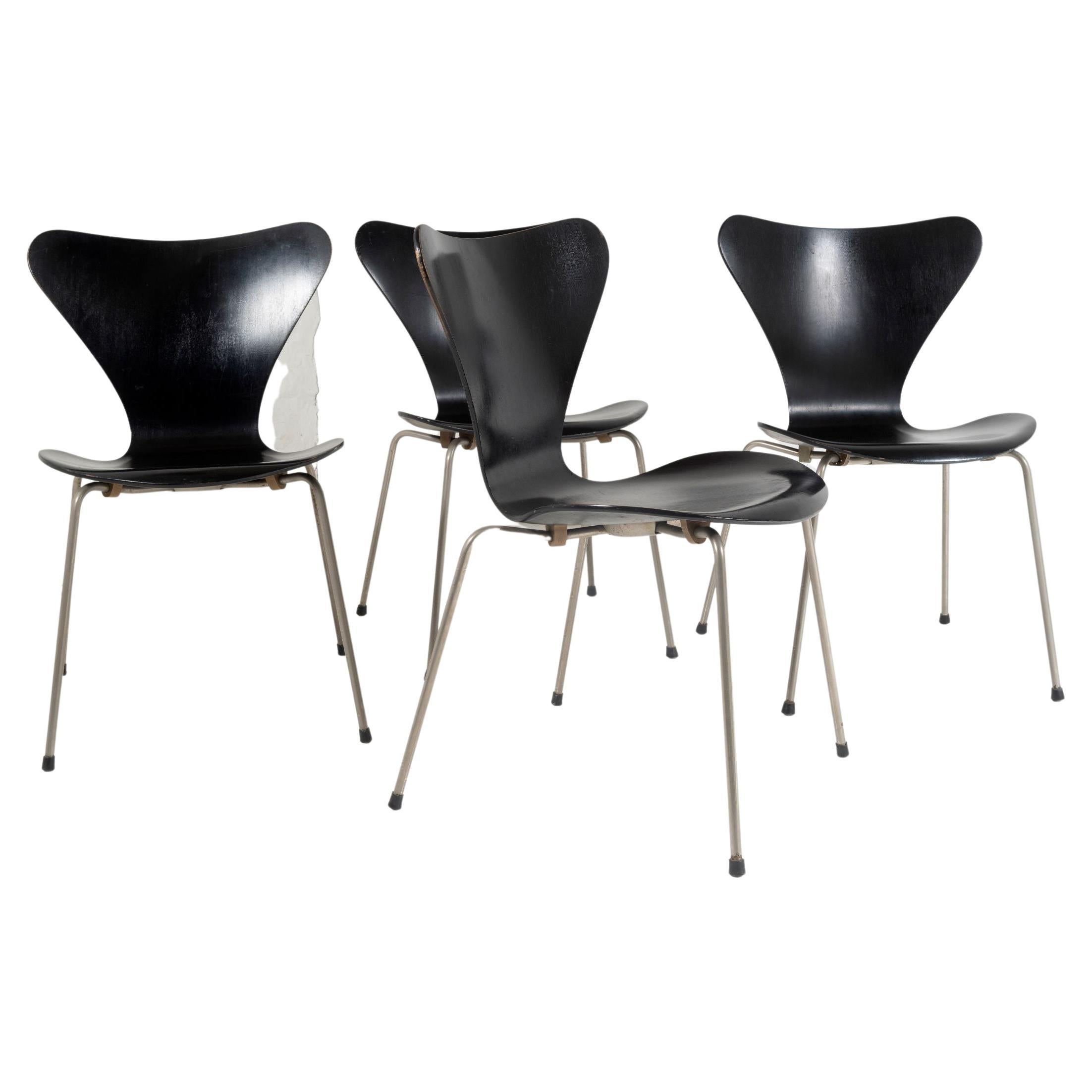 Original Mid Century 1960s Arne Jacobsen 3107 Syvern Dining Chairs Fritz Hansen