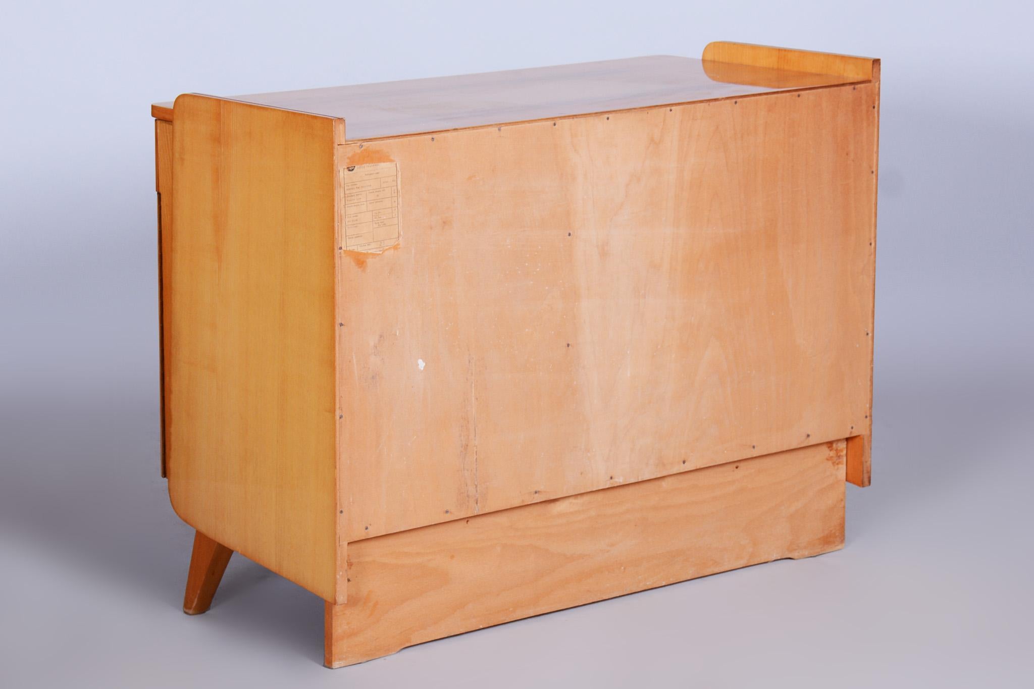 Original Midcentury Ash Small Cabinet Made by Tatra Pravenec, Czechia, 1950s For Sale 4