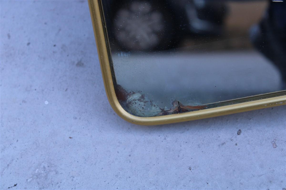 Original Mid-Century Asymmetrical Mirror in Italian Shaped Brass, 1950s In Good Condition For Sale In Palermo, Sicily