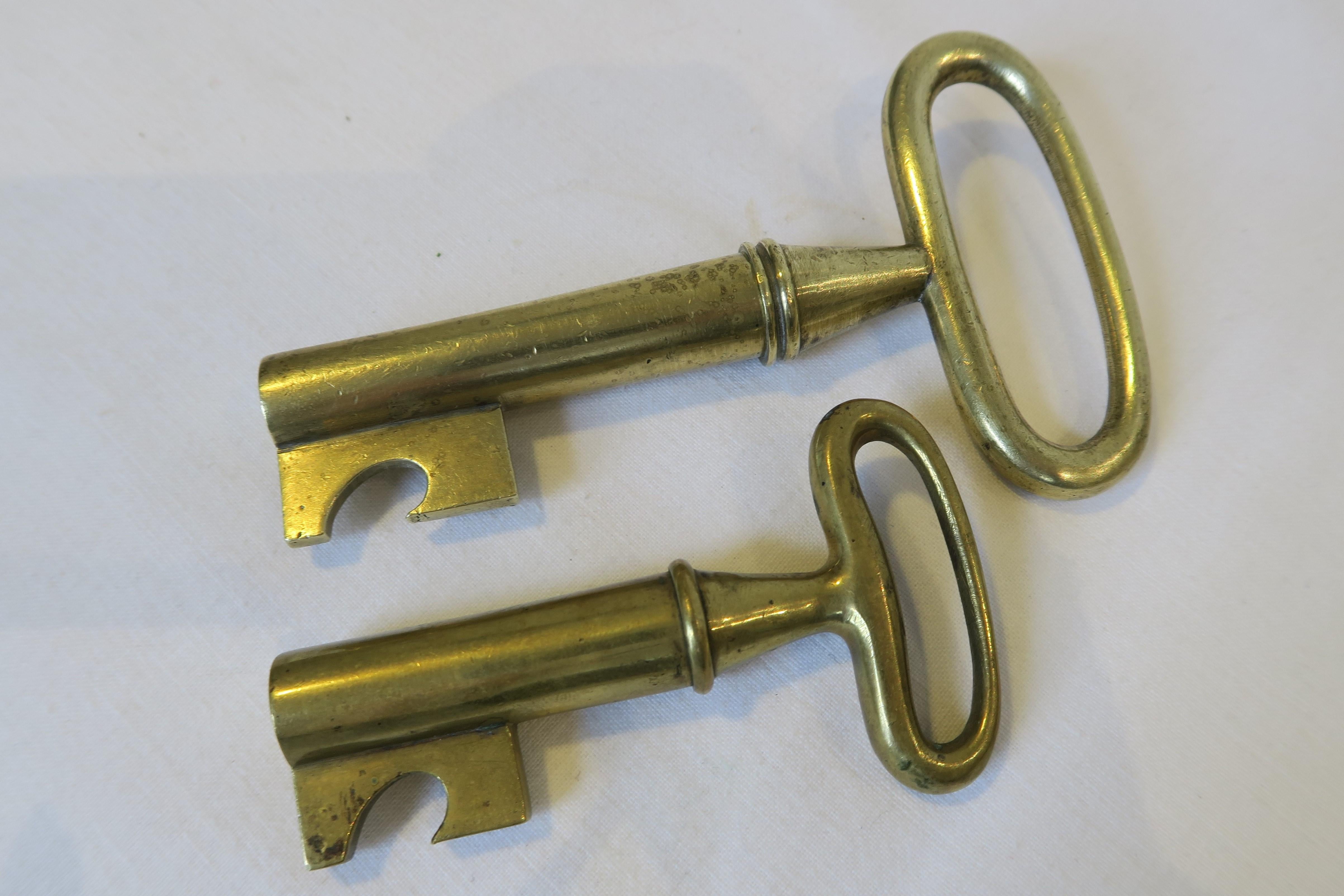 Hand-Crafted Original Midcentury Carl Auböck Brass Bottle Opener in the Shape of a Key For Sale