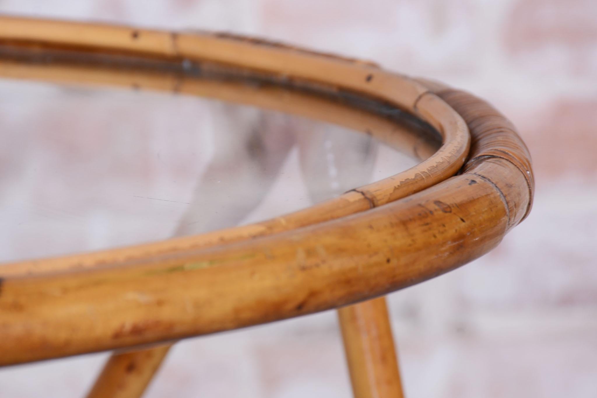 Table basse originale du milieu du siècle dernier, par Alan Fuchs, rotin, tchèque, années 1940 en vente 2