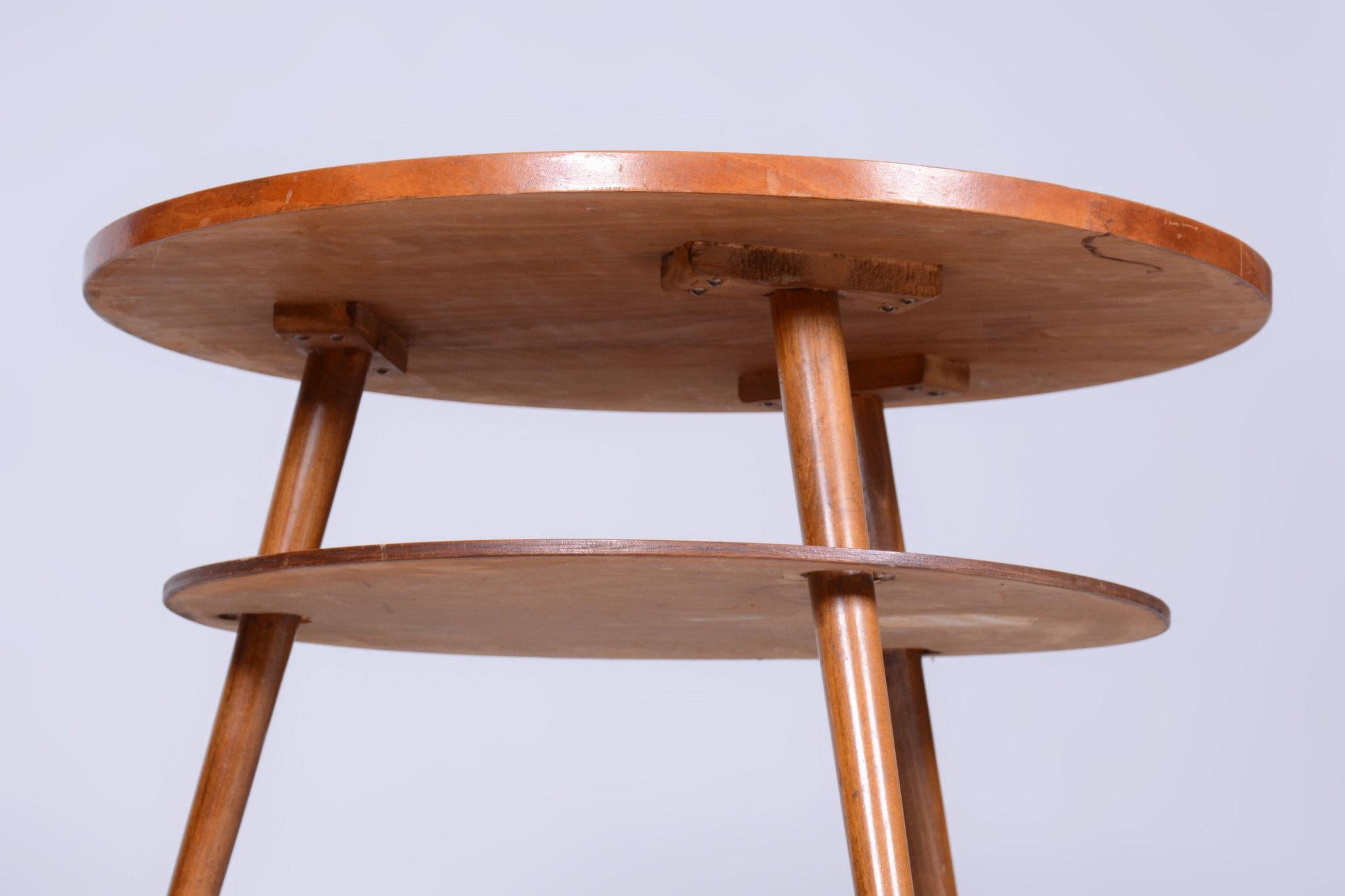 Mesa de centro original de mediados de siglo, nogal, haya, checa, años 50 en Excelente estado para la venta en Brandys nad Labem, Středočeský kraj