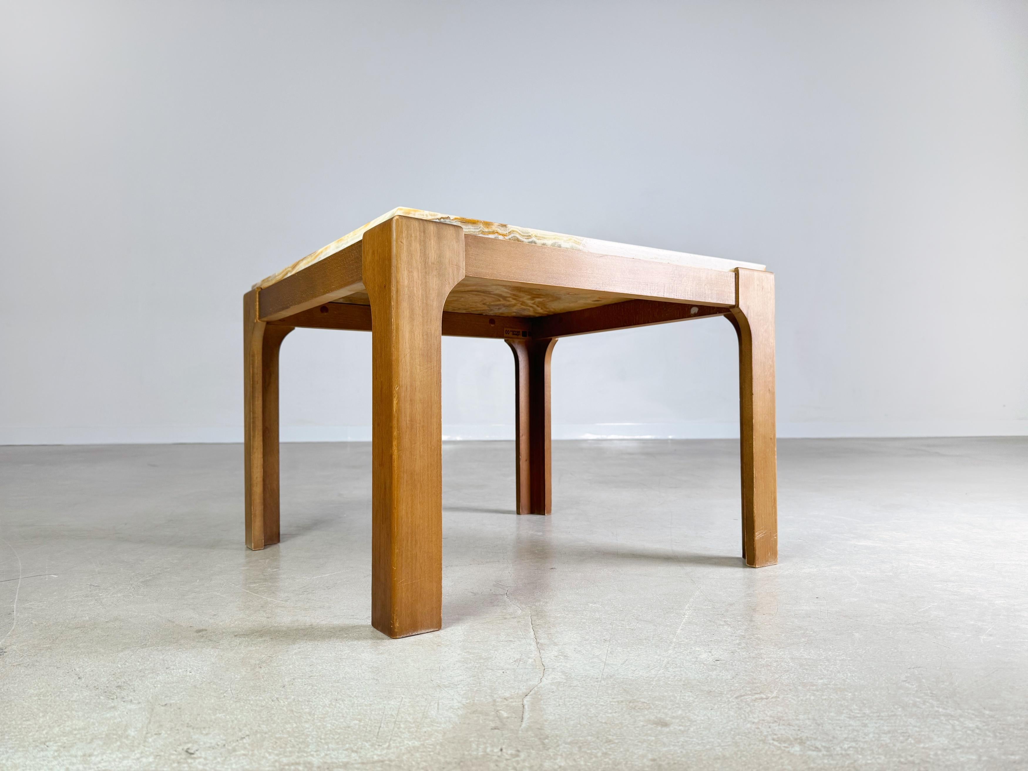 Mid-Century Modern Original Mid Century Couchtisch Marmor Eiche Beistelltisch 1970er en vente