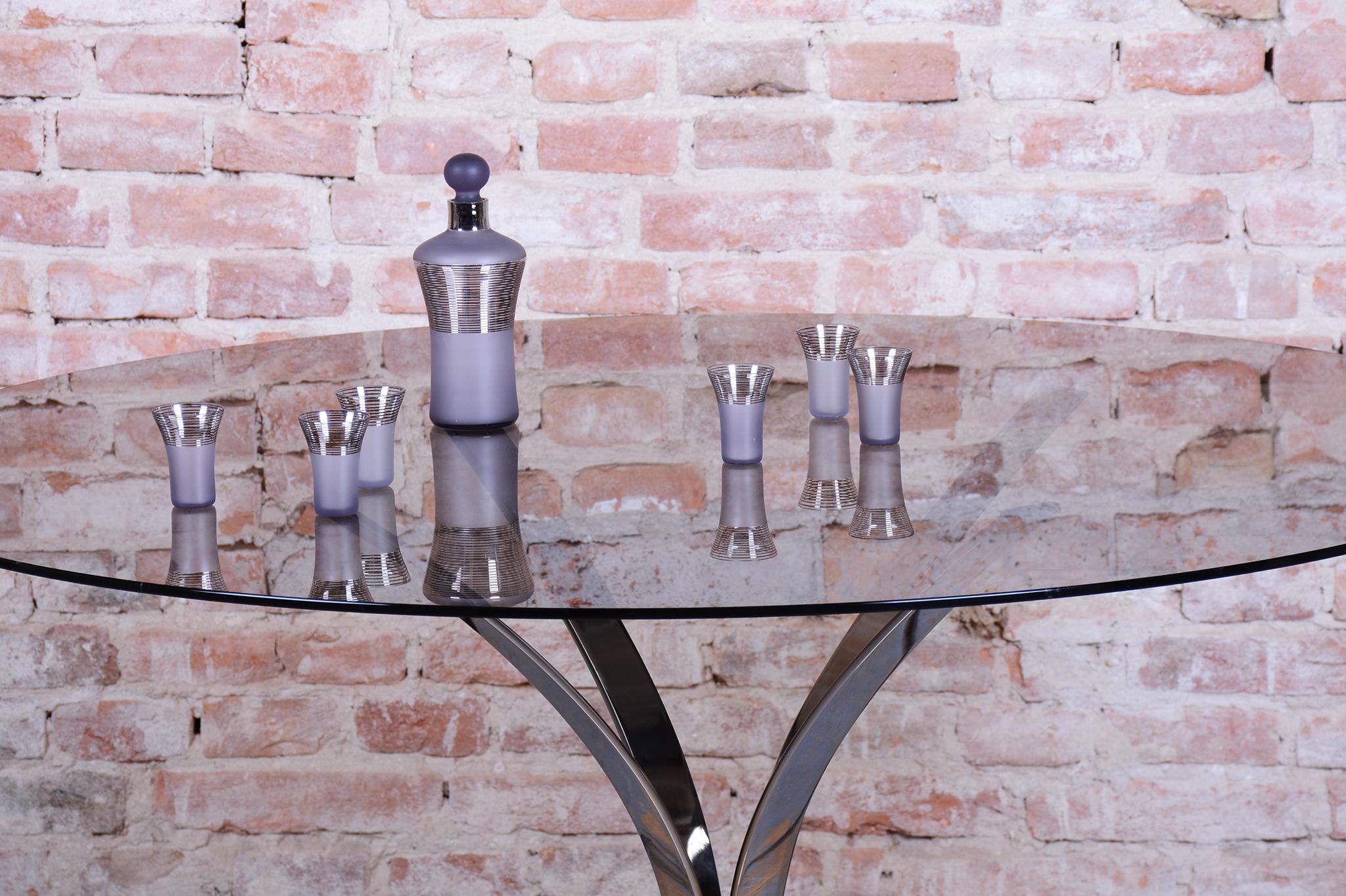 Original Mid-Century DInig Table, by O. Borsani, Chrome, Glass, Italy, 1960s For Sale 3