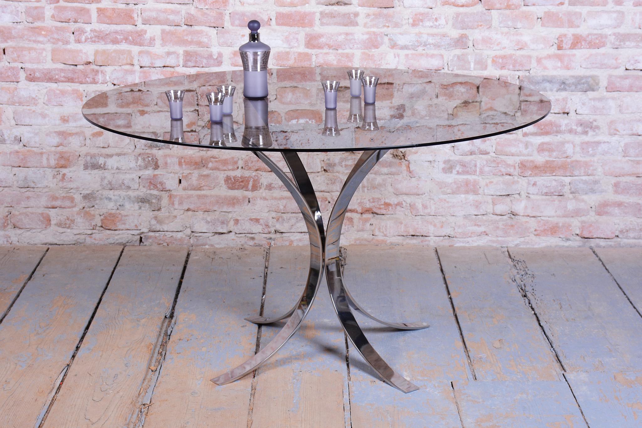 Original Mid-Century DInig Table, by O. Borsani, Chrome, Glass, Italy, 1960s For Sale 2