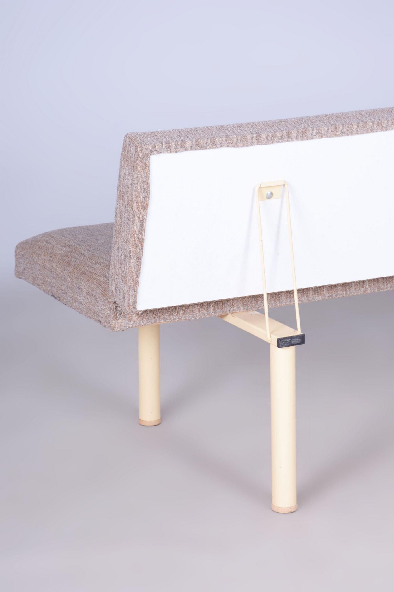 Canapé pliant original du milieu du siècle, rembourrage d'origine, acier, tchèque, années 1960 en vente 3