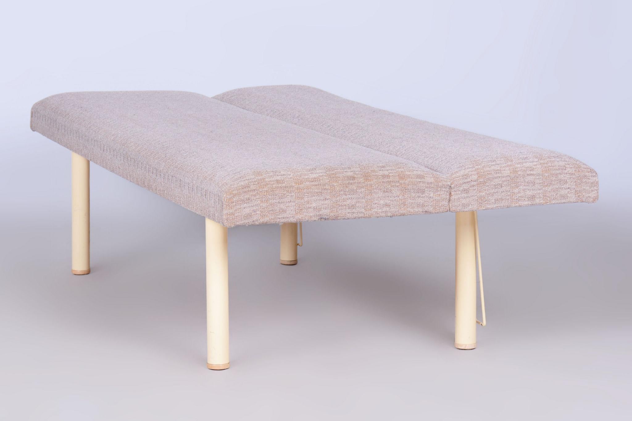 Canapé pliant original du milieu du siècle, rembourrage d'origine, acier, tchèque, années 1960 en vente 1