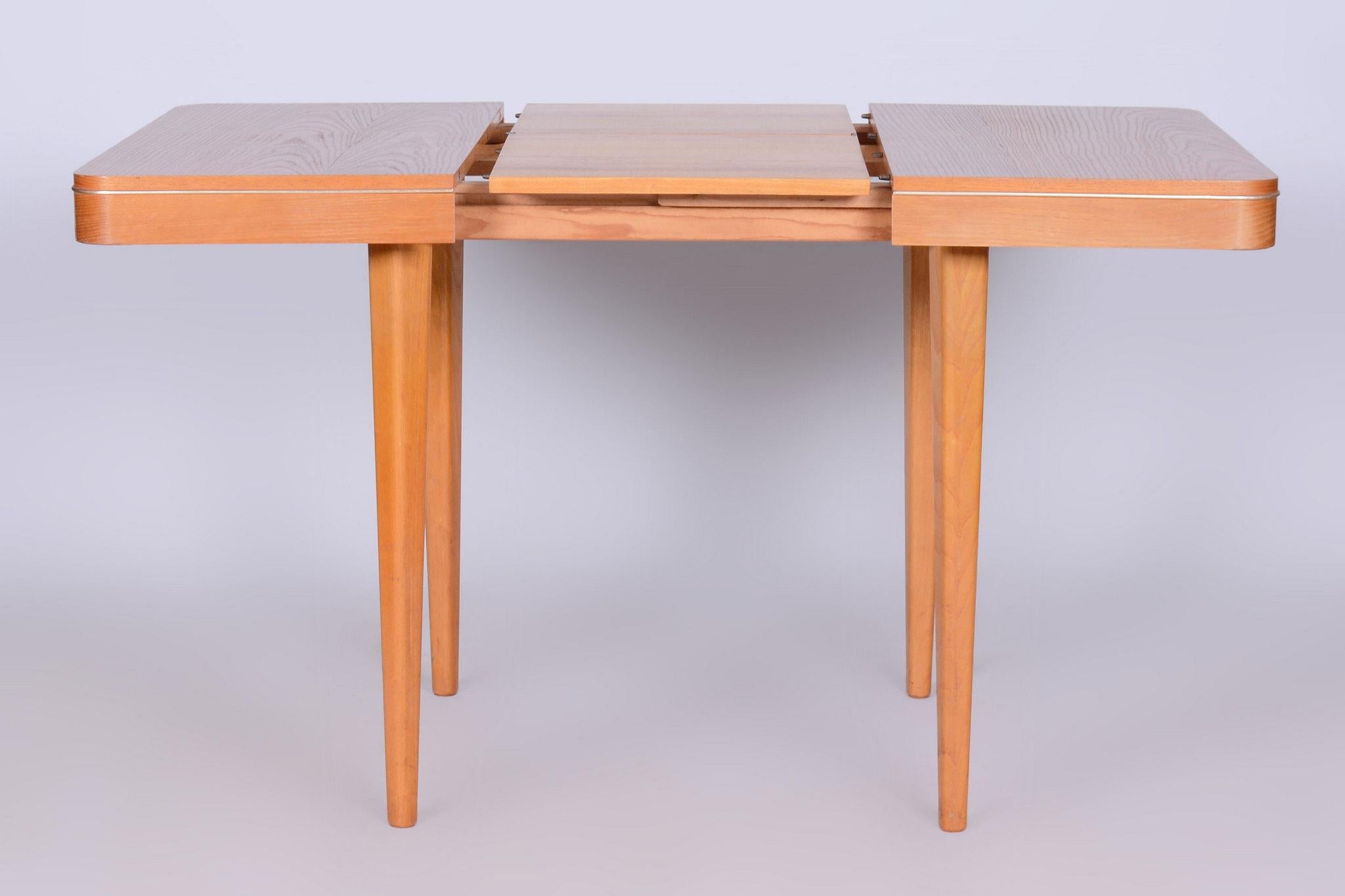 Mesa plegable original de mediados de siglo, de JITONA Sobeslav, roble, checa, años 50 siglo XX en venta