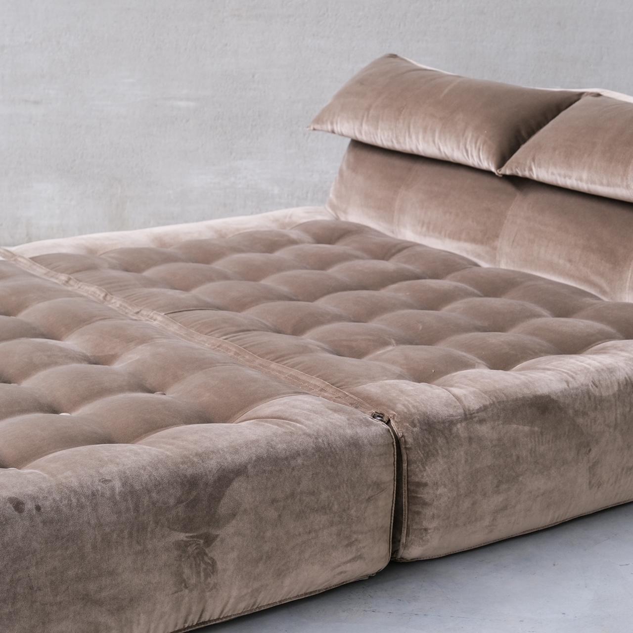 Originales italienisches Bett oder Tagesbett aus der Jahrhundertmitte von Mario Bellini 