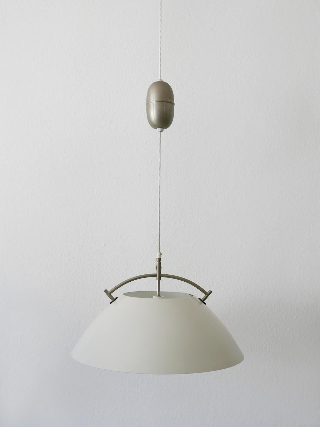 Aluminum Original Midcentury JH 604 Pendant Lamp by Hans Wegner for Louis Poulsen, 1960s For Sale