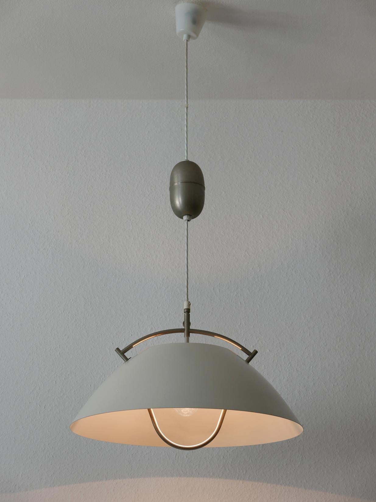 Original Midcentury JH 604 Pendant Lamp by Hans Wegner for Louis Poulsen, 1960s For Sale 4