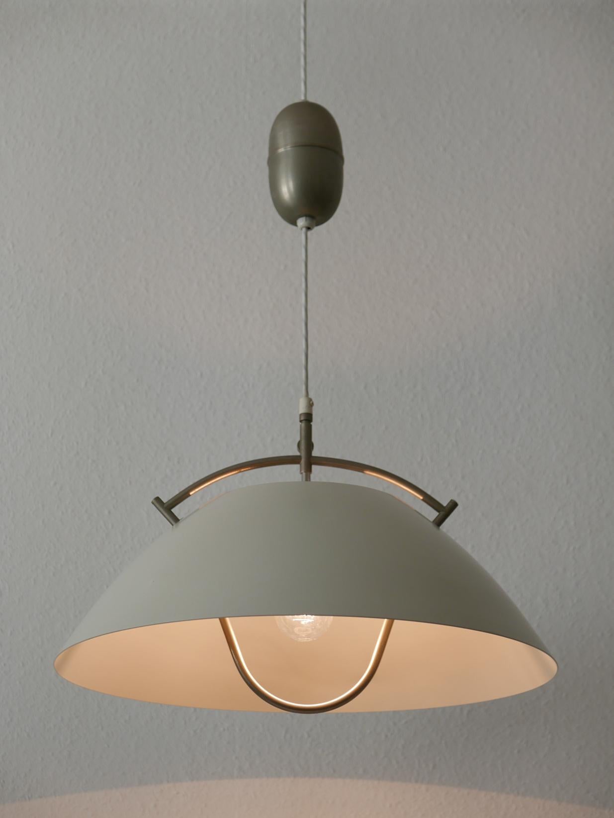 Lampe à suspension JH 604 d'origine du milieu du siècle dernier par Hans Wegner pour Louis Poulsen, années 1960 en vente 9