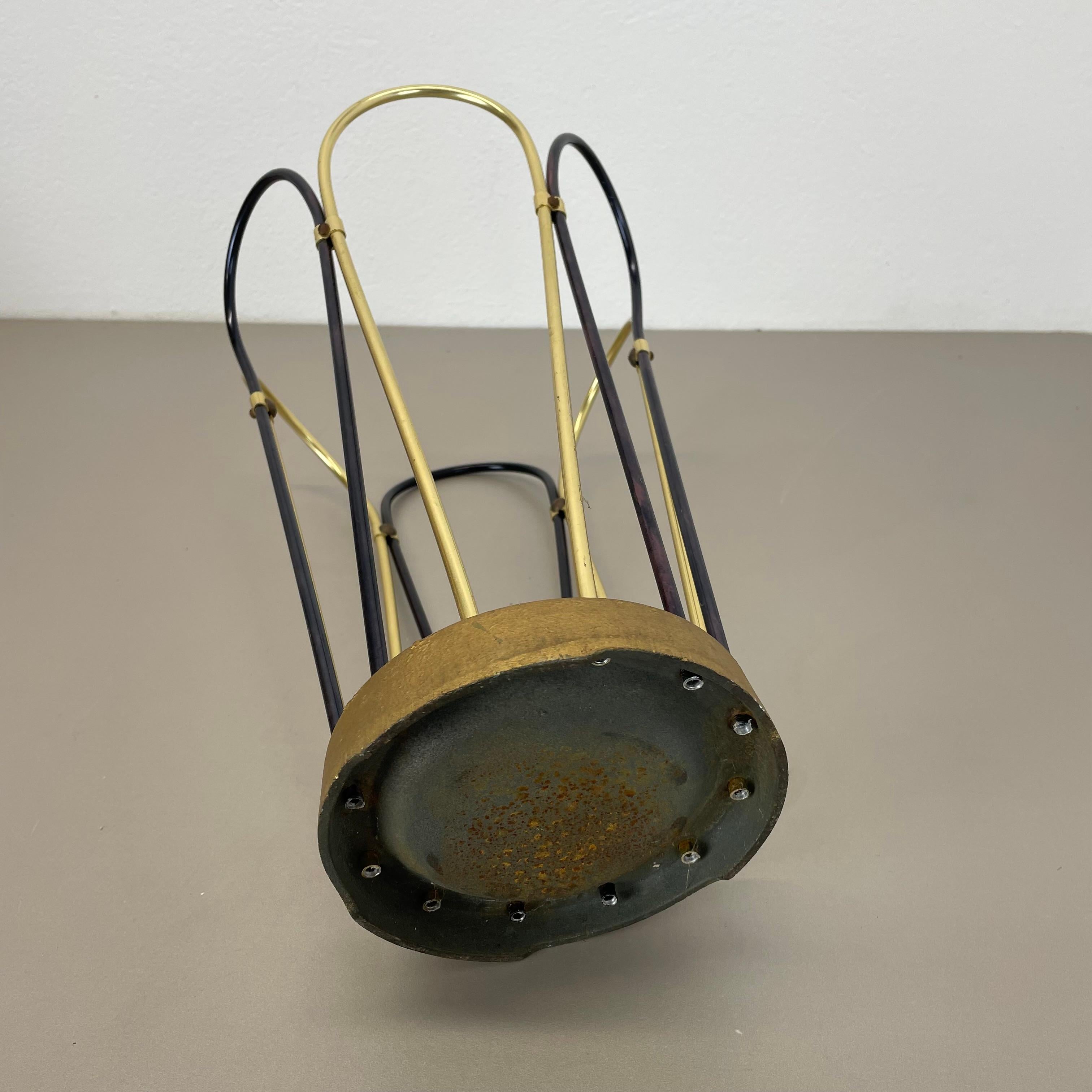 Original Mid-Century Metal Brass Modernist Bauhaus Umbrella Stand Germany, 1950s en vente 8