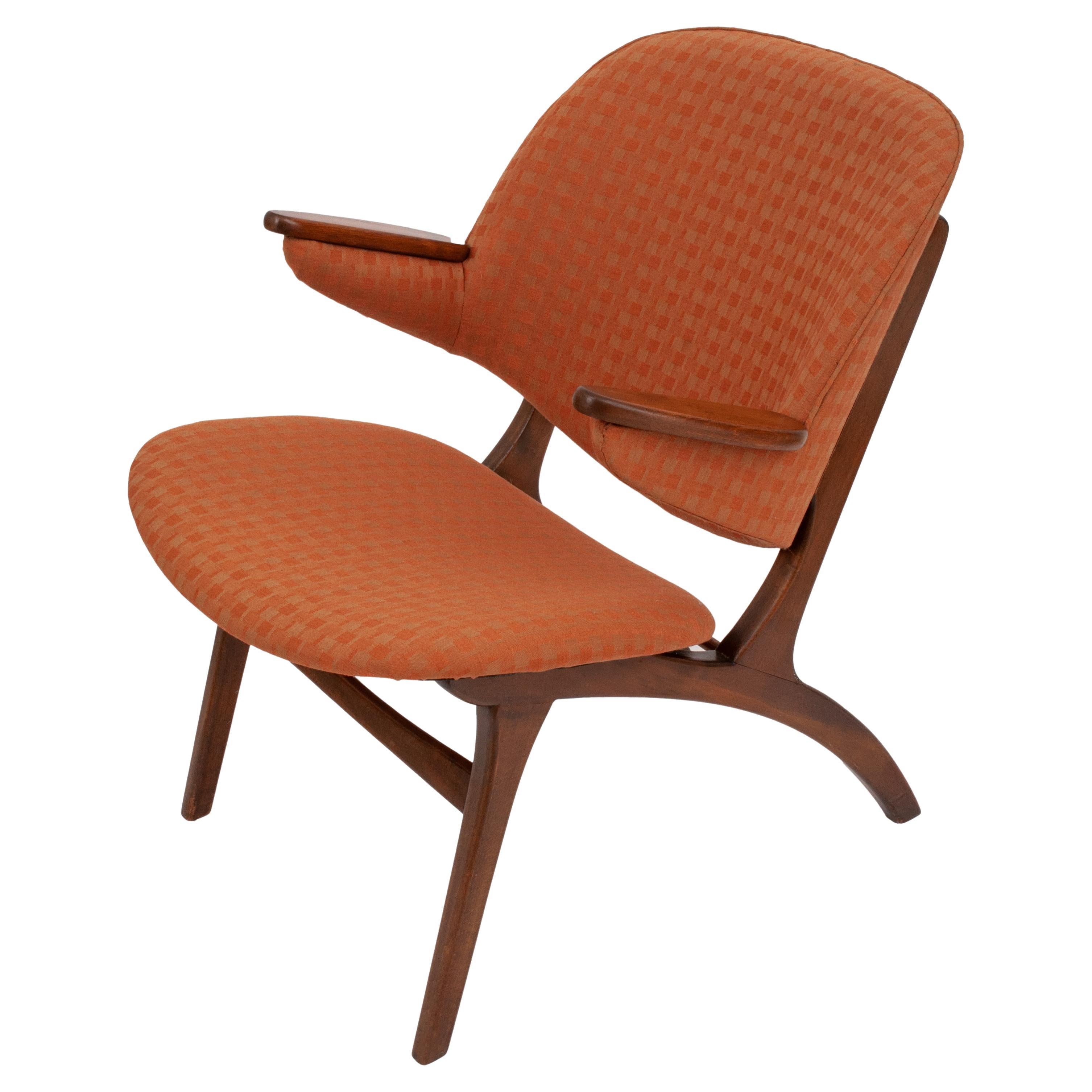 An original lounge chair by Carl Edward Matthes for N. A. Jorgensen, 1959.
An iconic chair designed by Matthes for N. A. Jorgensen. The chair is in excellent condition, both the teak and fabric are in wonderful condition, the chair is structurally