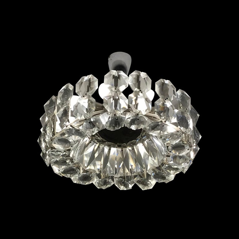 A significant Bakalowits chandelier from 1960 with a mirror on the bottom and very large glass-stones
Total drop custom made
Suitable for US.
 